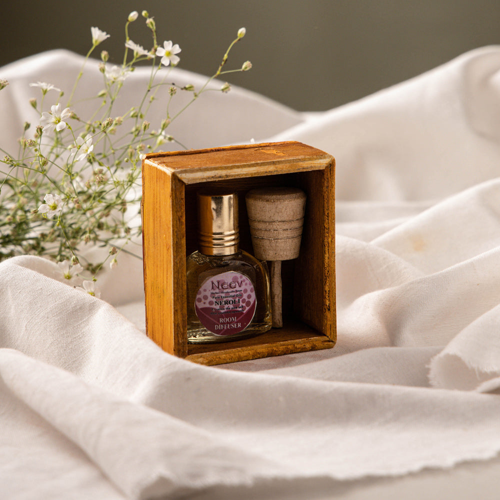 NEEV "Neroli Room Diffuser To relive the pink and blue youthful moments"