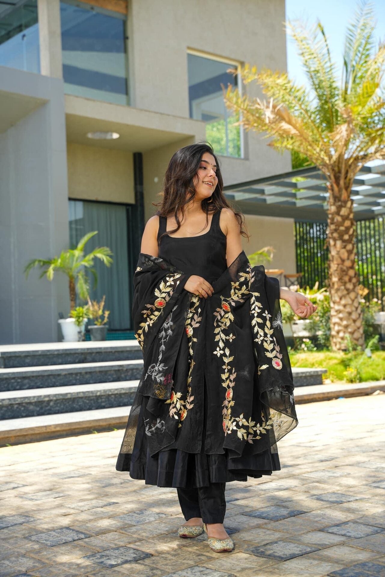 Idaho-o Embellished black chanderi suit set