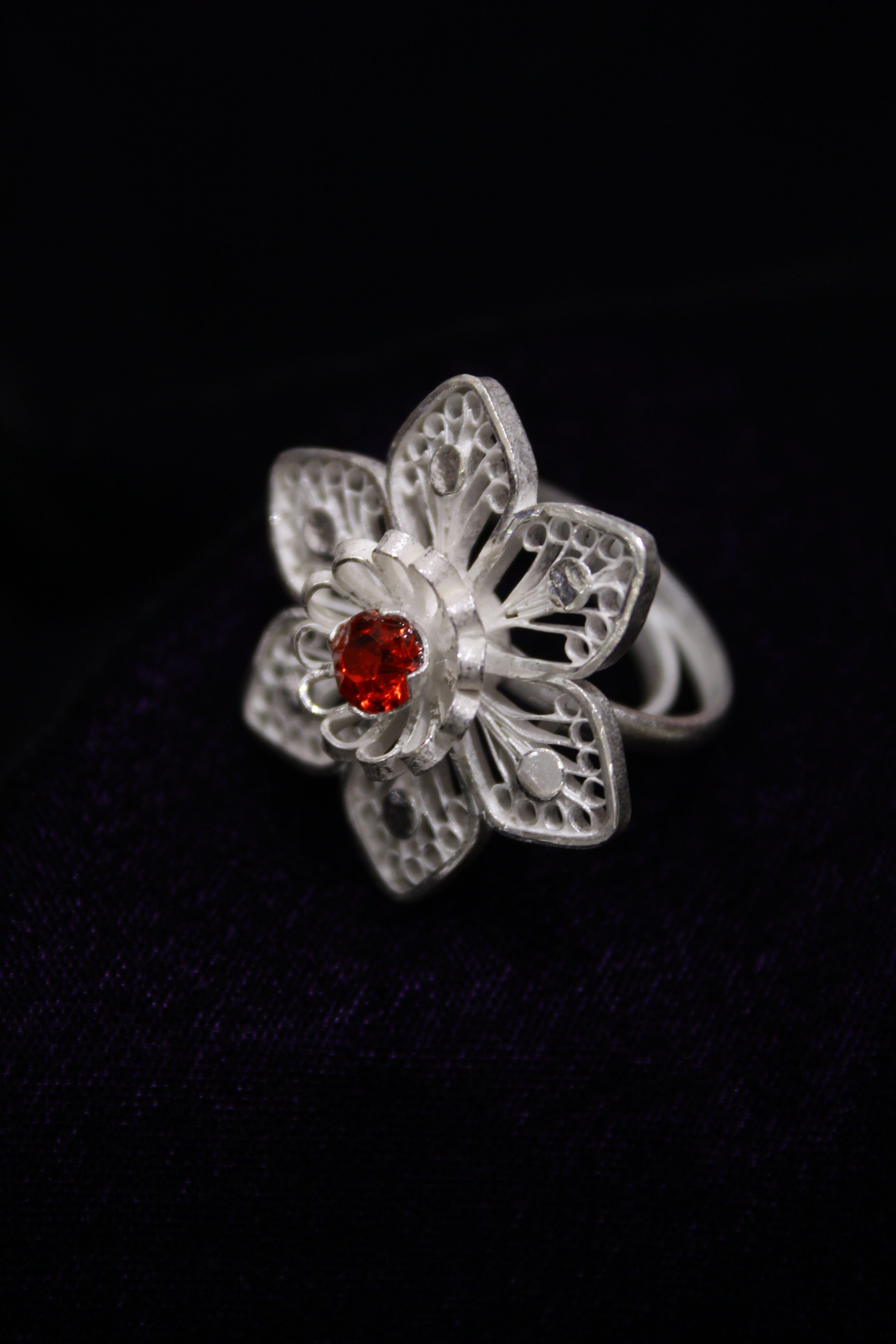 Indianvillez Designer Women Handmade filigree Silver Ring - view 2