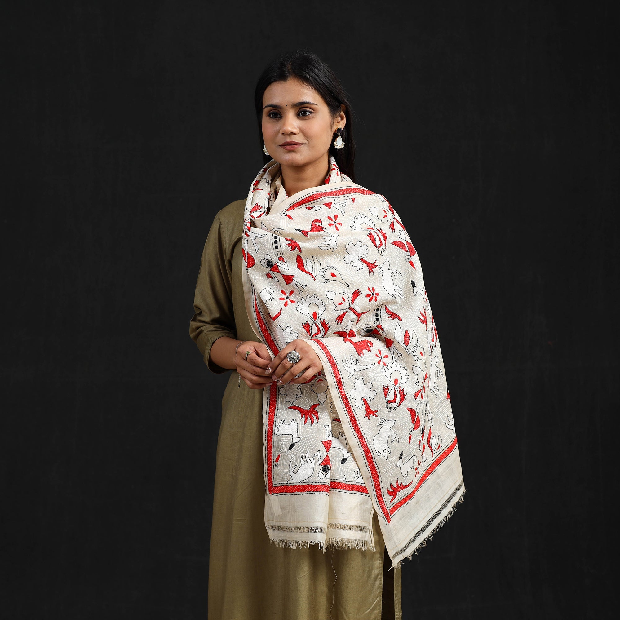 KHUSHBASH - HAPPY LOOM OF EAST Beige - Handloom Desi Tussar Bengal Nakshi Kantha Work Stole 47