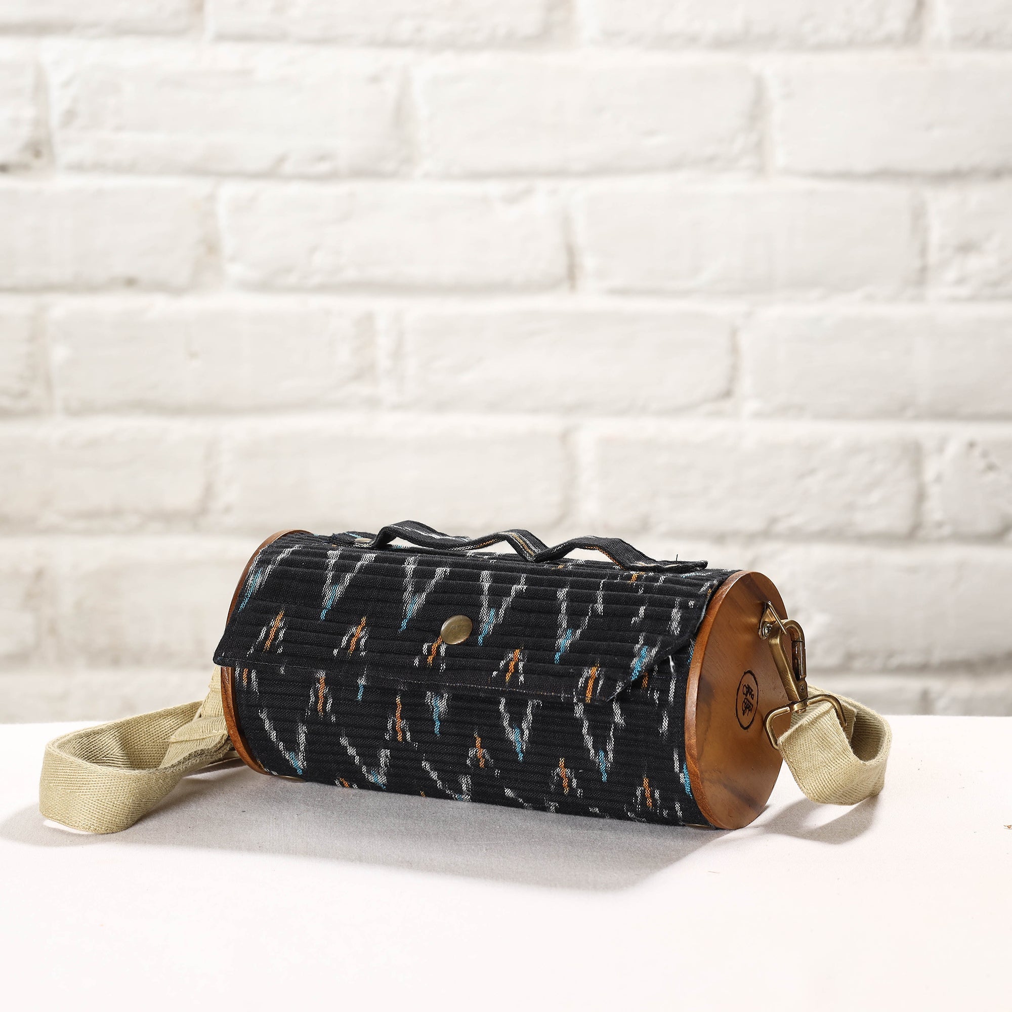 LUKKA CHUPPI Blue - DIY Round Sling Bag / Clutch With Changeable Sleeve - view 5