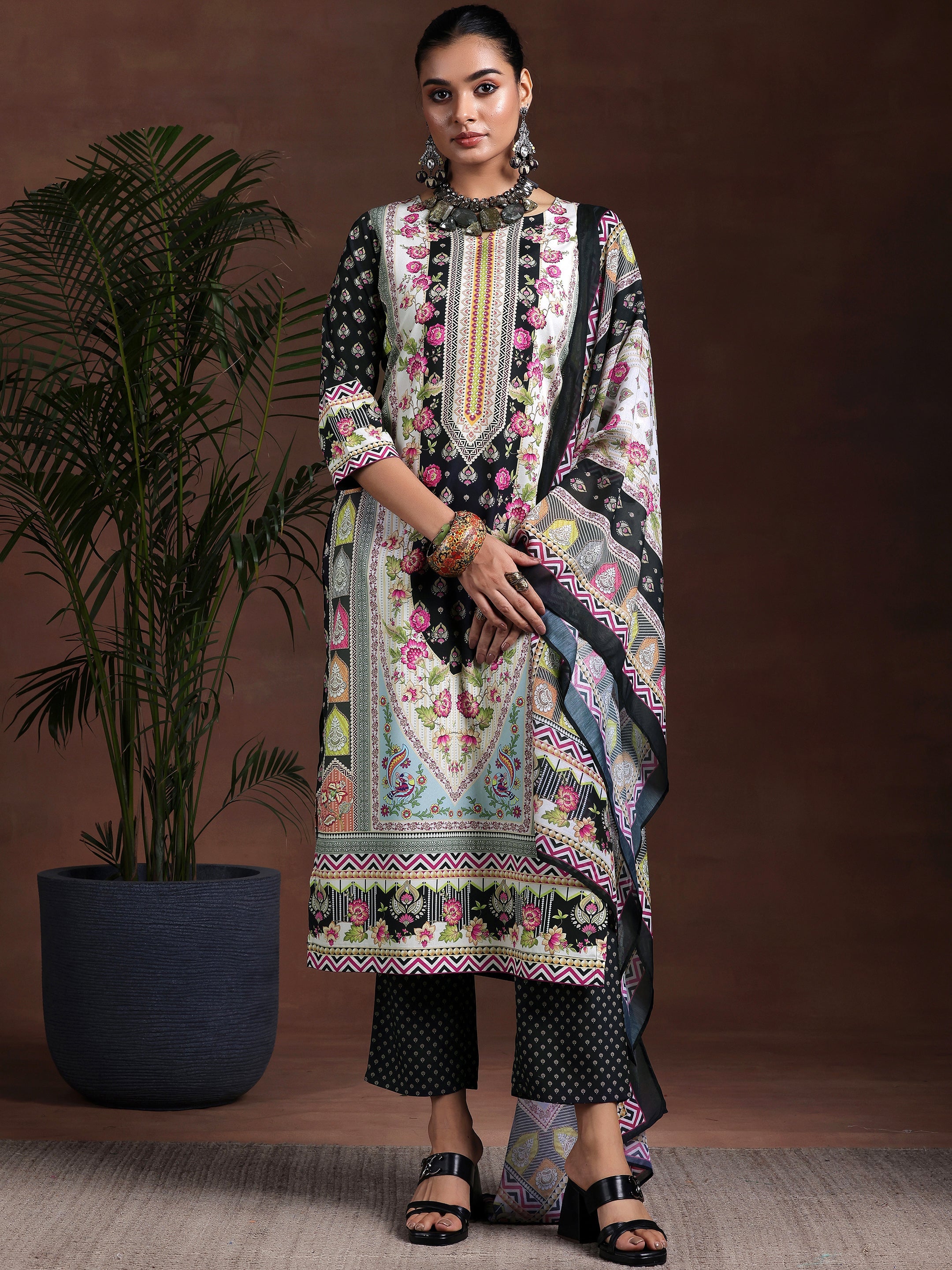 Libas Black Printed Poly Crepe Straight Suit With Dupatta - view 2