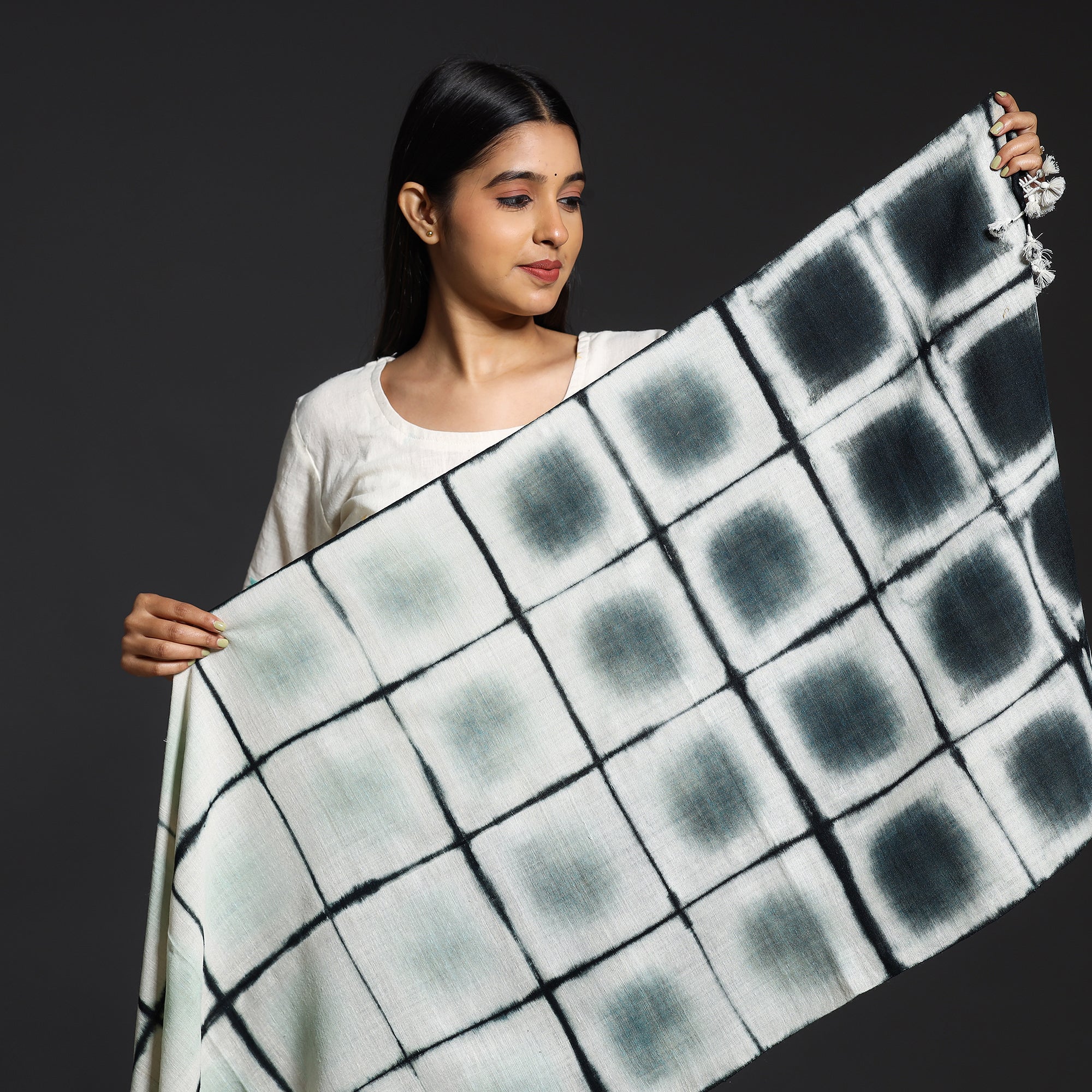 VANKAR BHIMJI KANJI Black - Kutch Handwoven Clamp Dyed Shibori Silk x Wool Stole with Tassels - view 2
