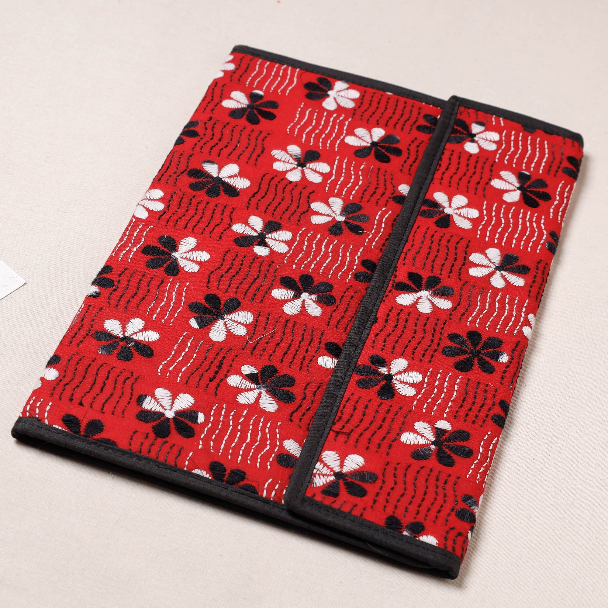 ASALKAAR Bengal Kantha Work Handcrafted File Folder - view 2
