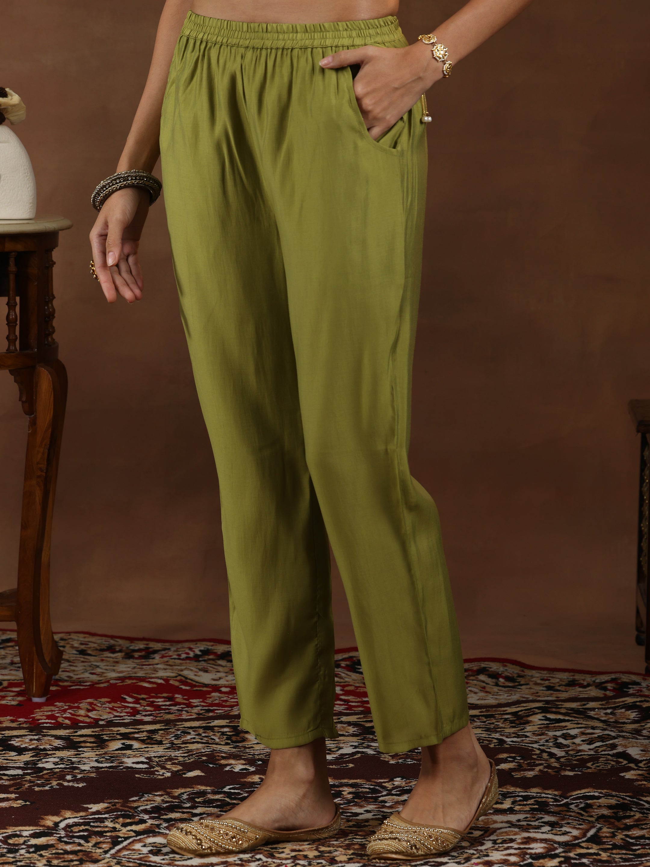 Gerua By Libas Green Yoke Design Silk Blend Straight Suit With Dupatta - view 7