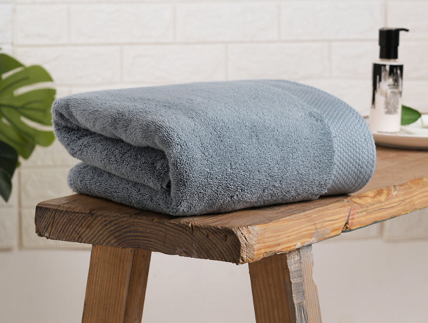 Spaces India Blue Fog - Light Blue 100% Egyptian Cotton Bath Towel - Luxury Egyption Cotton By Spaces - view 2