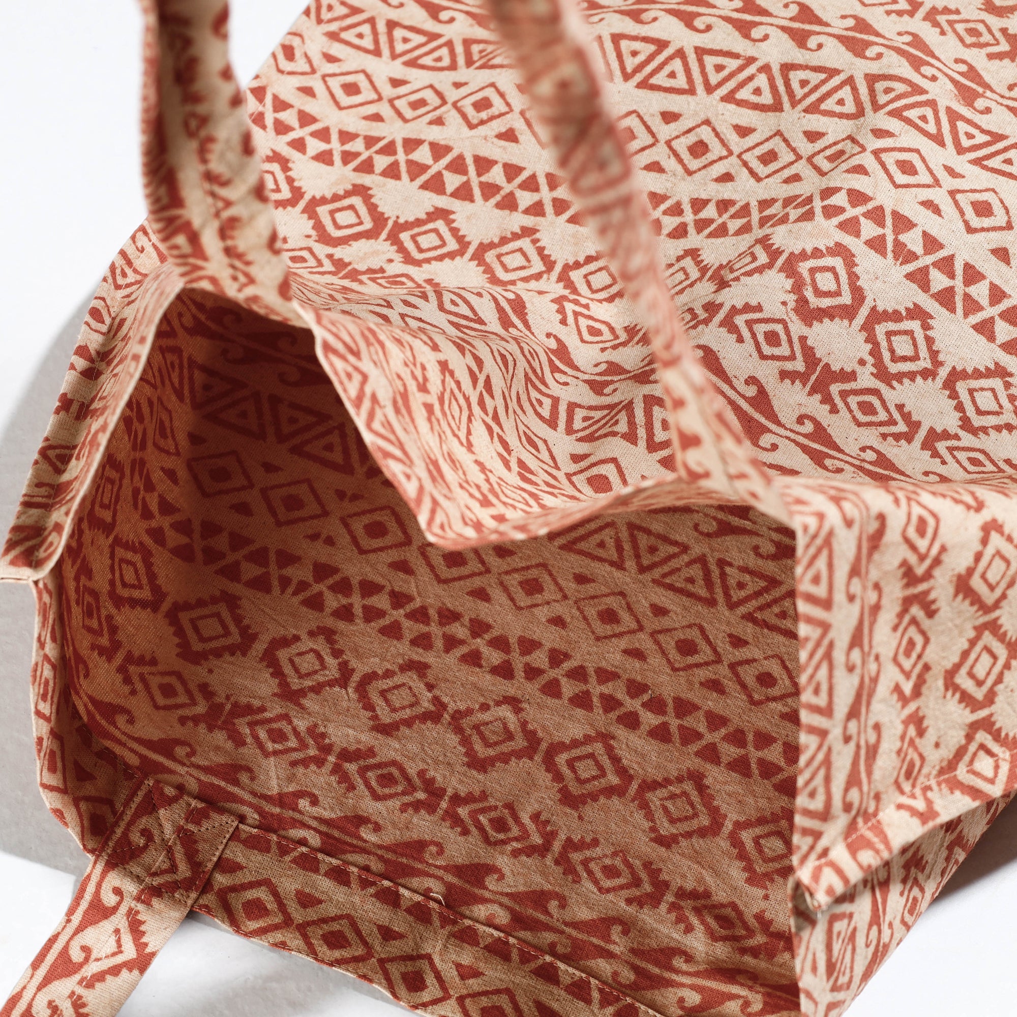 PITCHUKA SRINIVAS KALAMKARI PEDANA Brown - Pedana Kalamkari Block Printed Cotton Shopping Bag - view 3