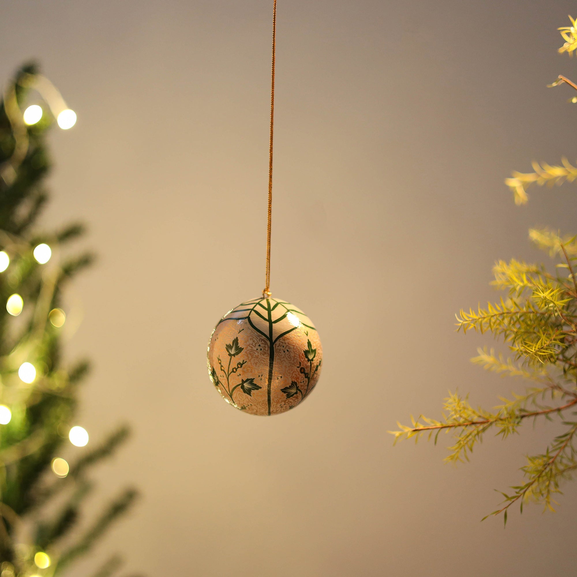 CRAFTVERA Ball - Kashmir Handpainted Christmas Ornament 12
