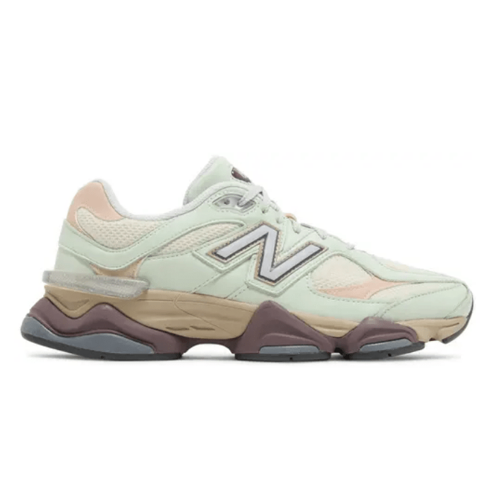 HYPE ELIXIR New Balance 9060 Clay Ash