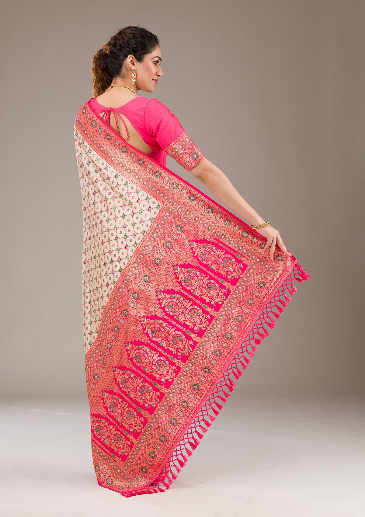 Koskii White Zariwork Banarasi Silk Saree – Women's - view 2