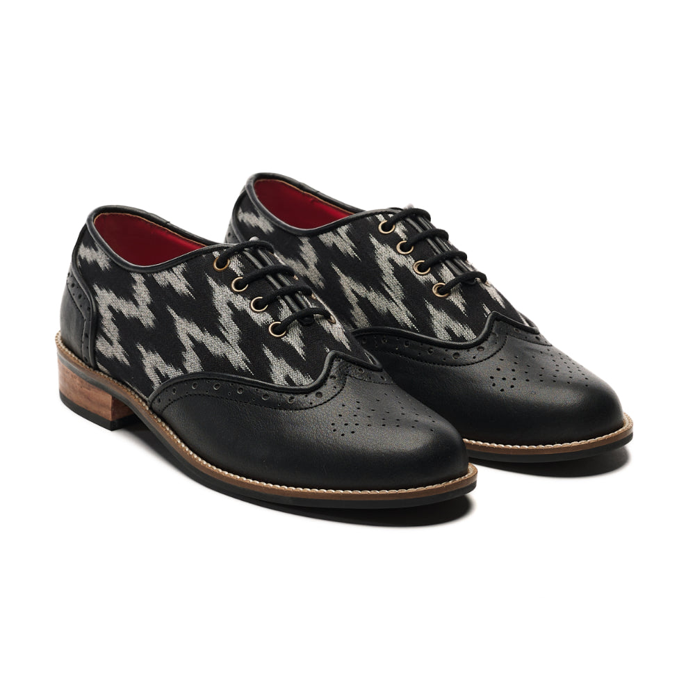 Banjaaran India Ikat Brogues Women - Coal