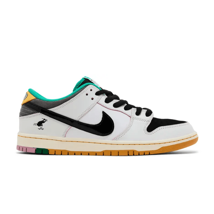 HYPE ELIXIR Nike SB Dunk Low CSEF