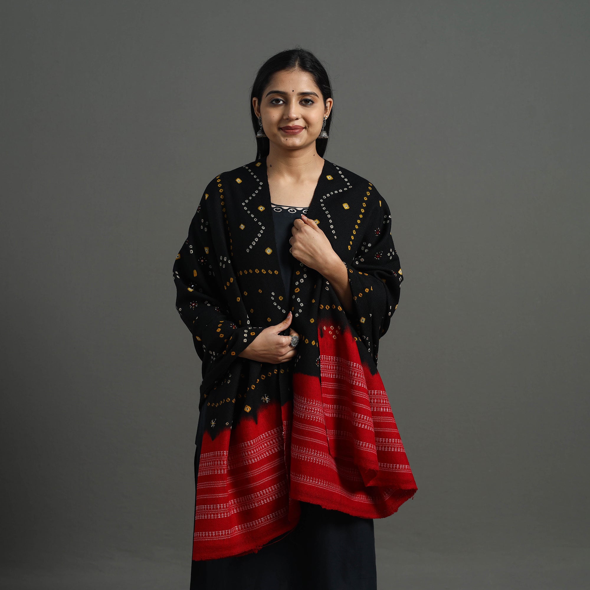 VANKAR BHIMJI KANJI Black - Mirror Work Handwoven Bagida Bandhani Wool Shawl 08 - view 3