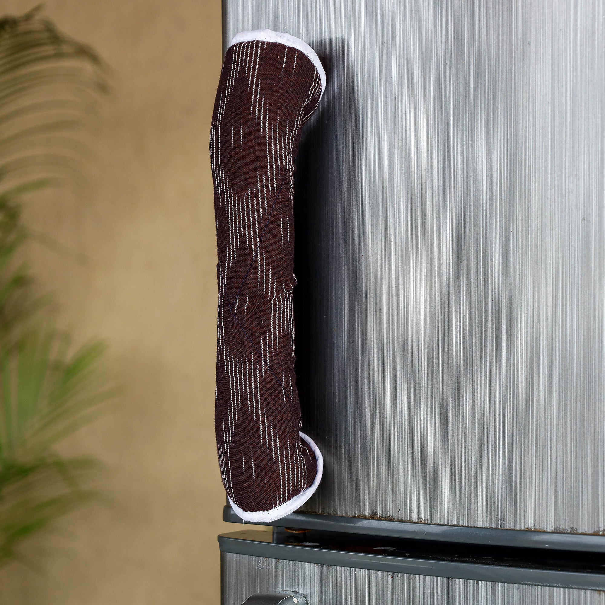 JALPARI Brown - Pochampally Ikat Handmade Fridge Handle Cover