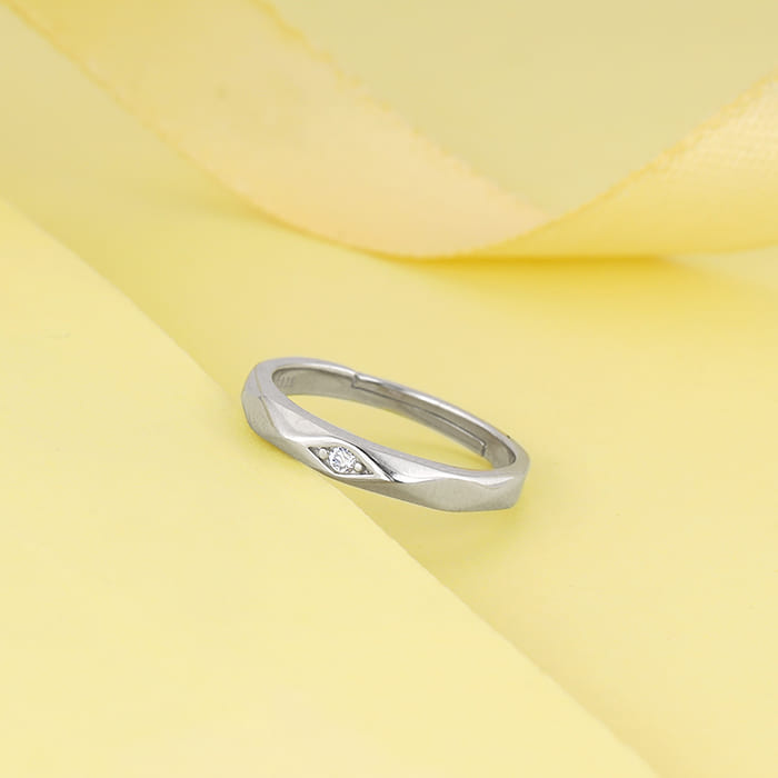 GIVA Jewellery Silver Rhomb Ring - view 2