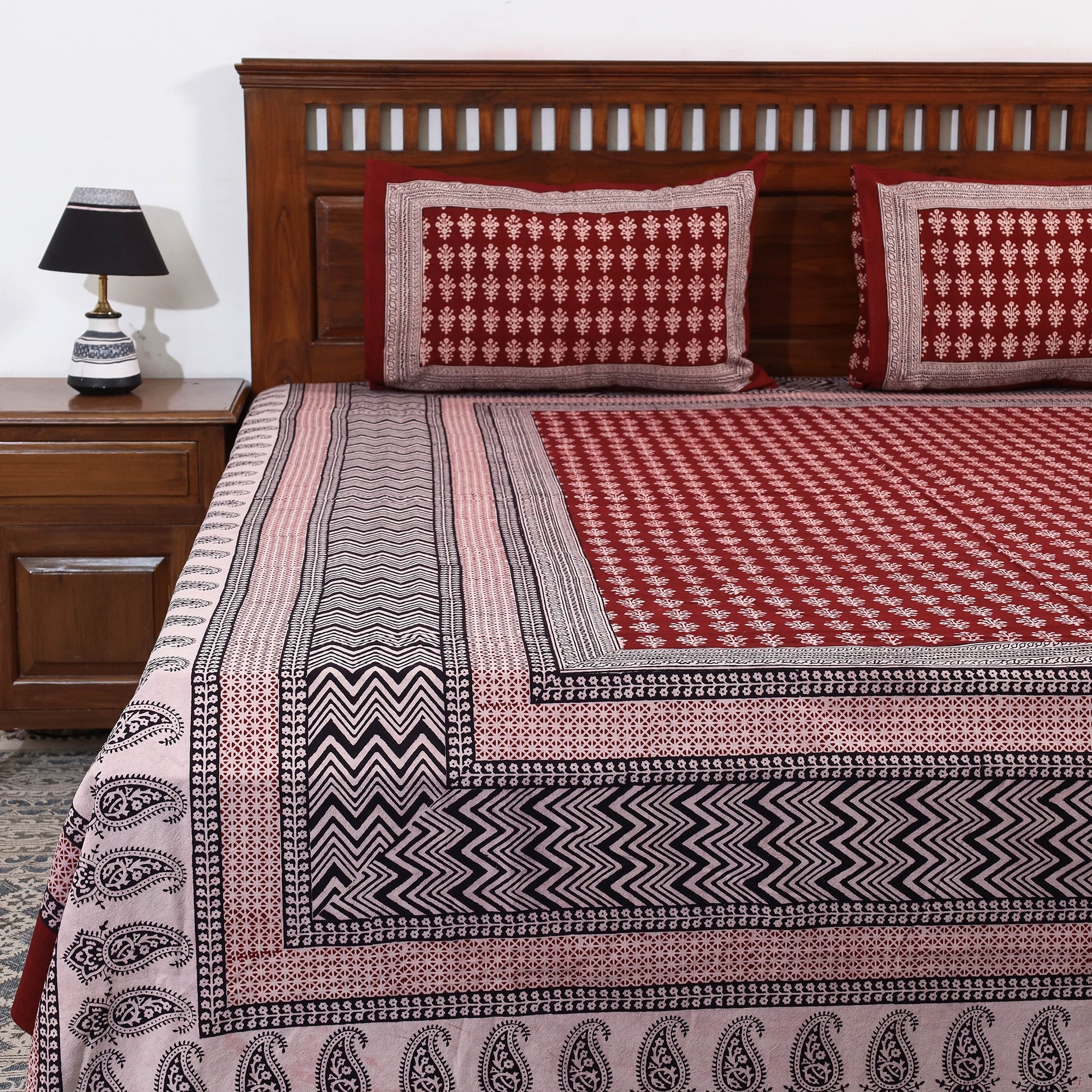 BAGH PRINTS BY ANSHAR FARUKH KHATRI Bagh Block Printed Cotton Double Bed Cover with Pillow Covers (112 x 92 in) - view 2