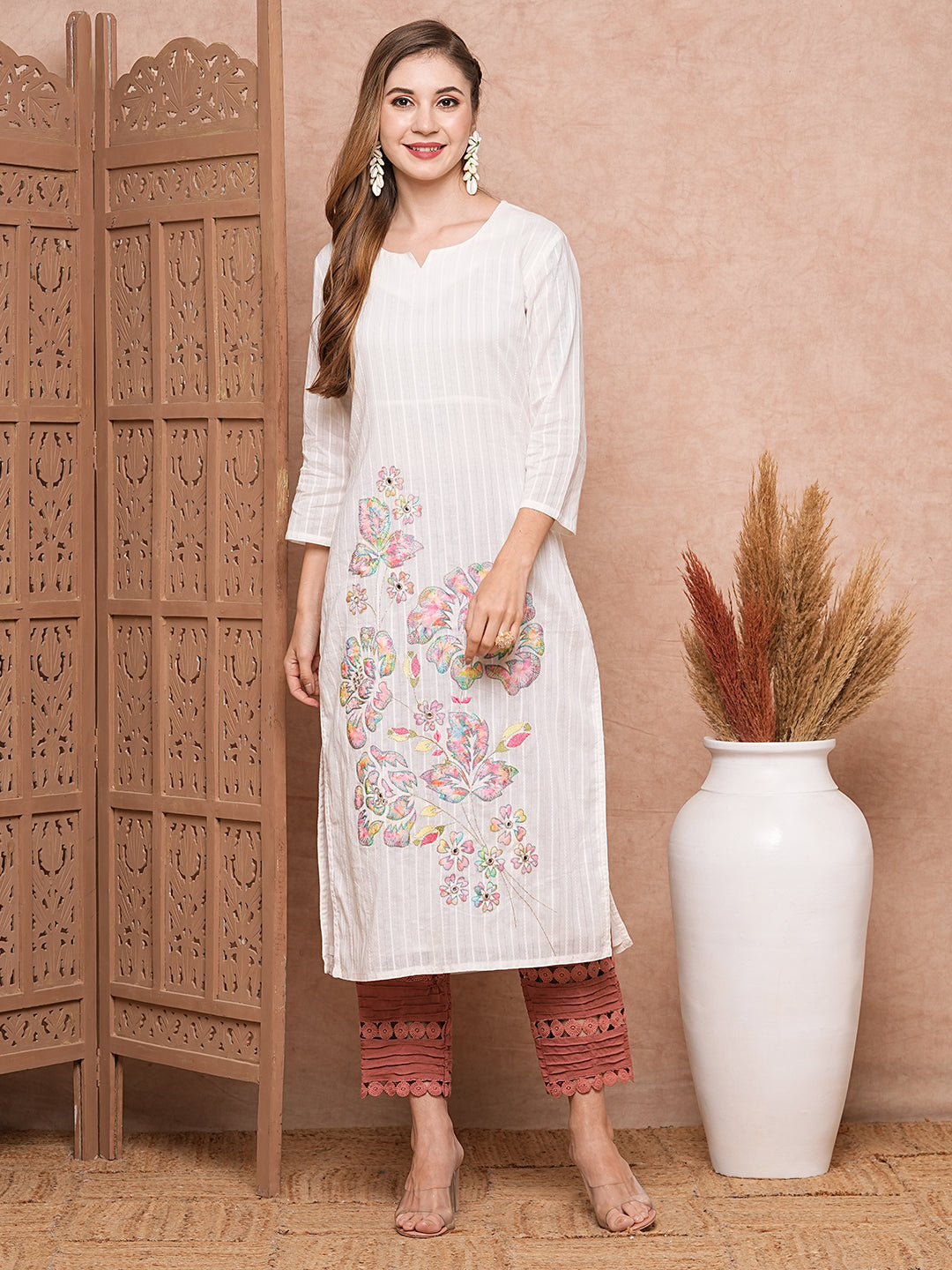 Fashor Floral Applique Embroidered Woven Striped Straight Fit Kurta - White - view 3