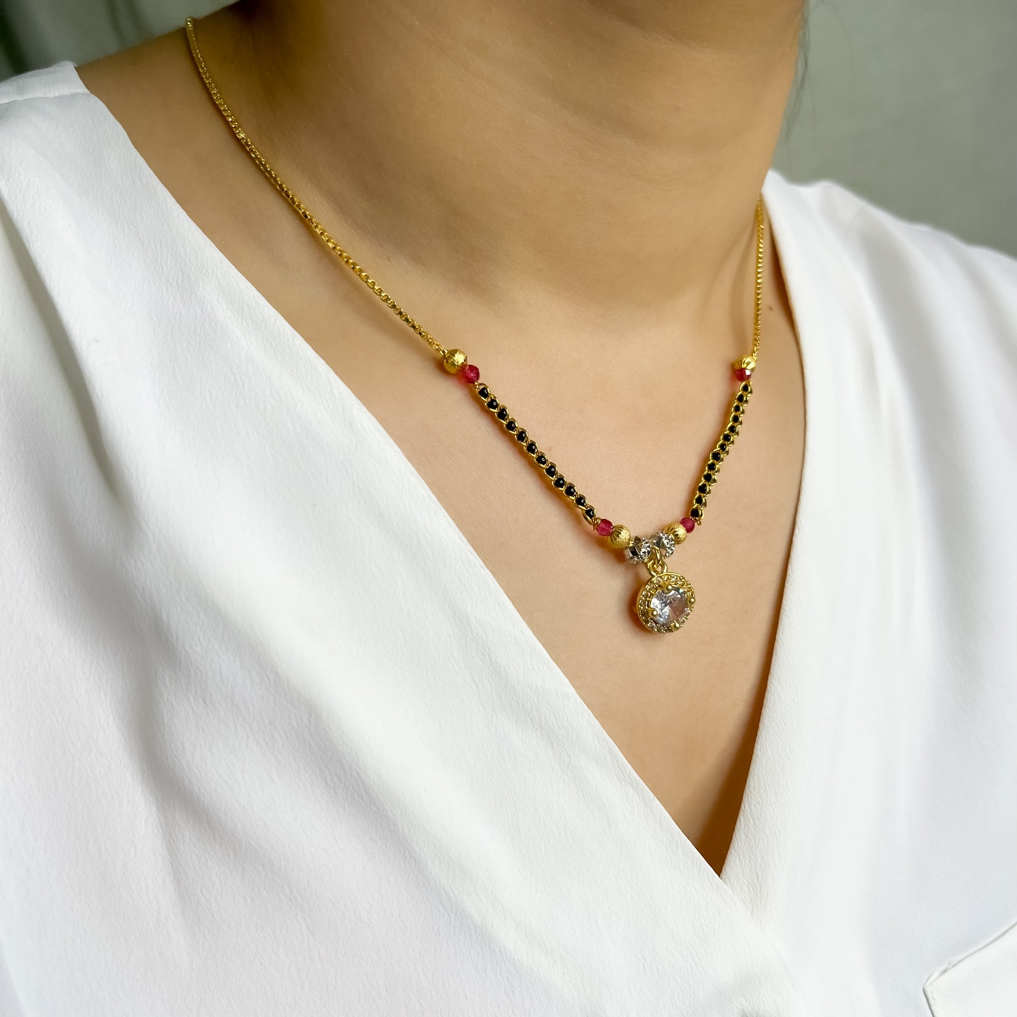 Branta Round Diamond Pendant Mangalsutra For Women