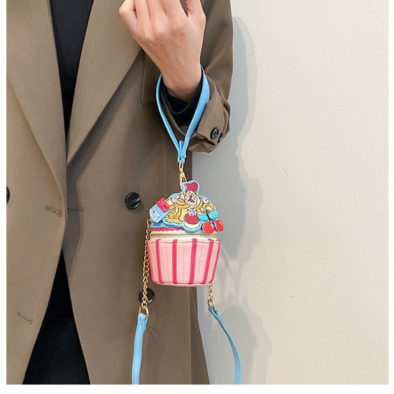 Peeperly Sweet Scoop Mini Shoulder Bag with Chain Strap