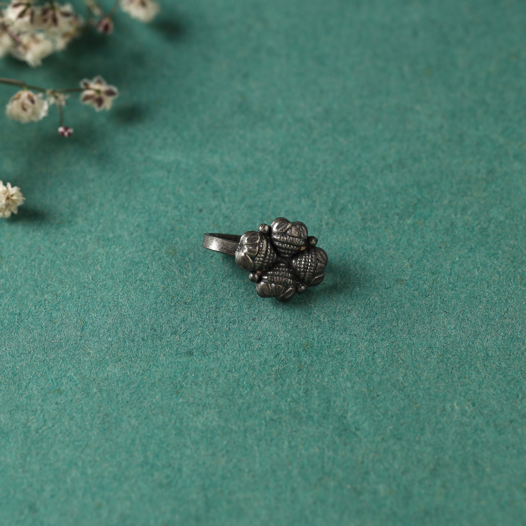 HAVELI CHRONICLES Antique Padma Sterling Silver Nosepin