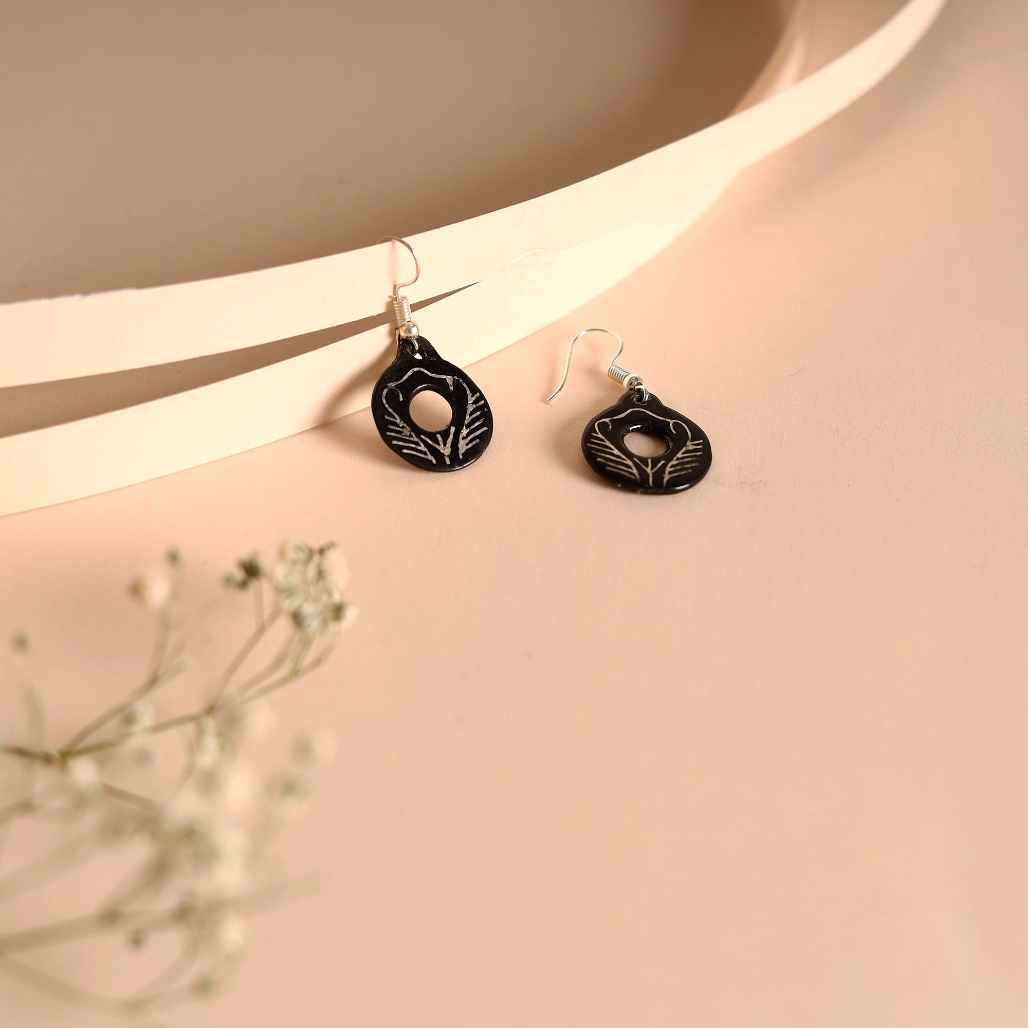 ITOKRI CRAFTS INITIATIVE Bidri Work Pure Silver Inlay Earrings 08