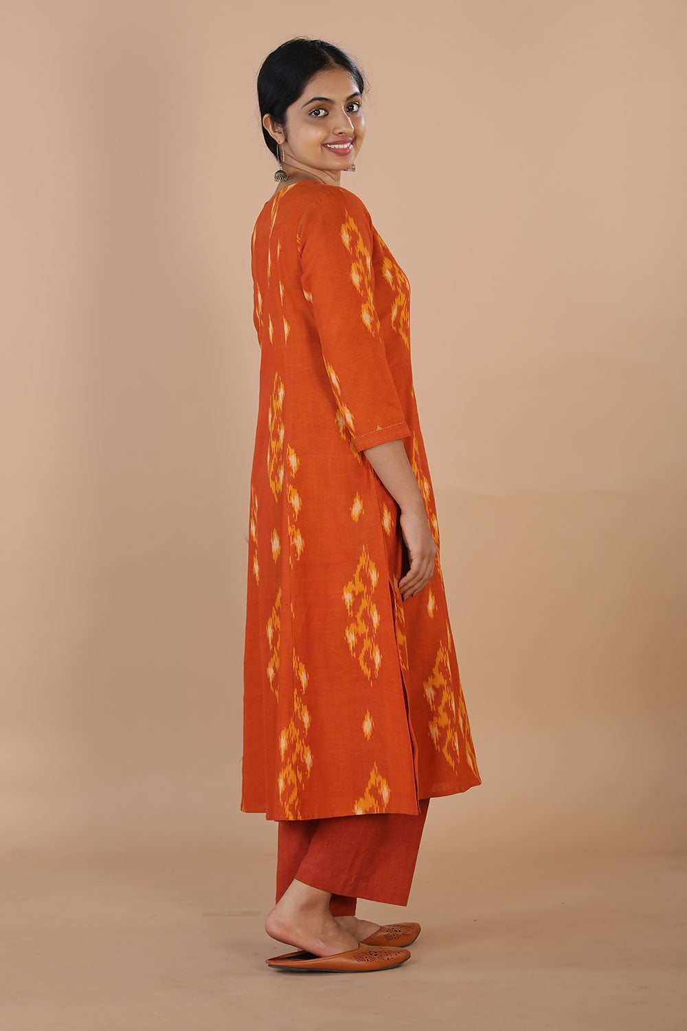 Kalanjali Ethnics Handwoven Ikat kurta – Orange - view 4