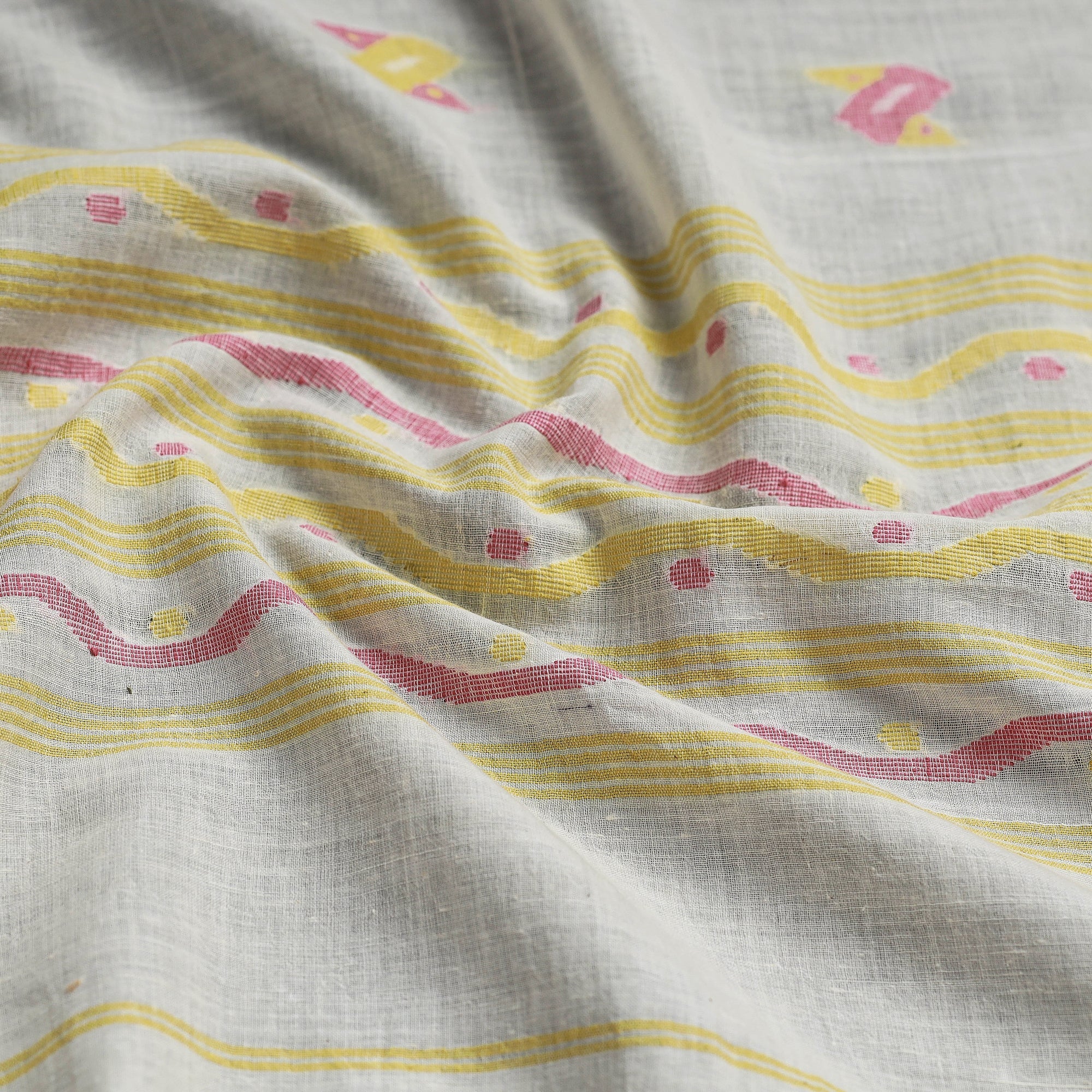 PARAMPARIK KARIGAR EXHIBITION ARTISANS Beige - Dhakai Muslin Jamdani Handwoven Pure Cotton Stole - view 2
