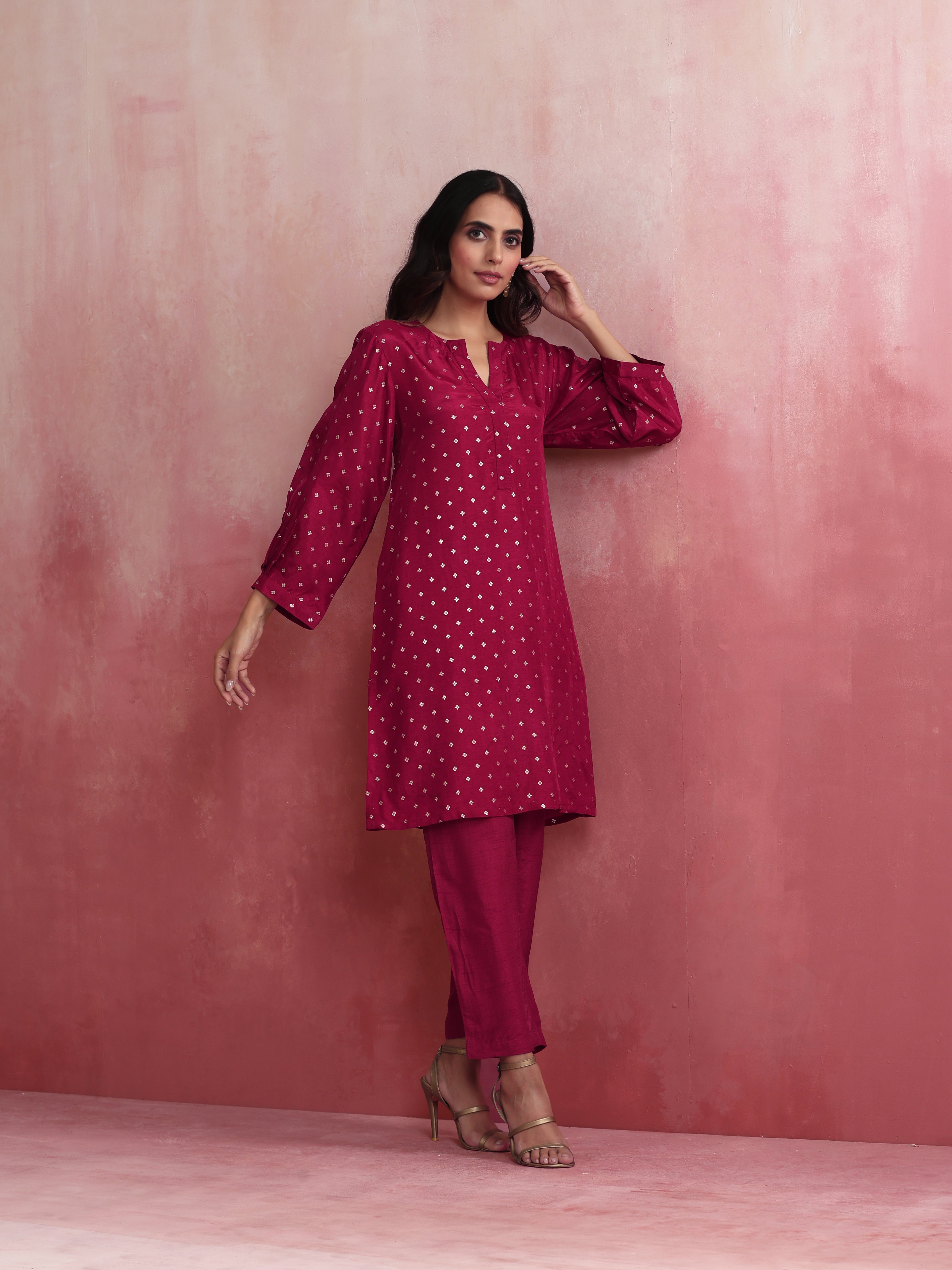 trueBrowns Pink Viscose Silk Kurta Co-ord Set - view 3