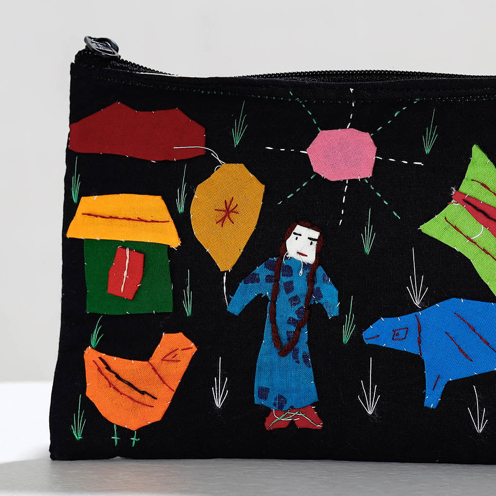 ASHOKA ASSEMBLE - CELEBRATING CRAFTS OF ODISHA Black - Pipli Applique Work Cotton Cosmetic Pouch - view 2