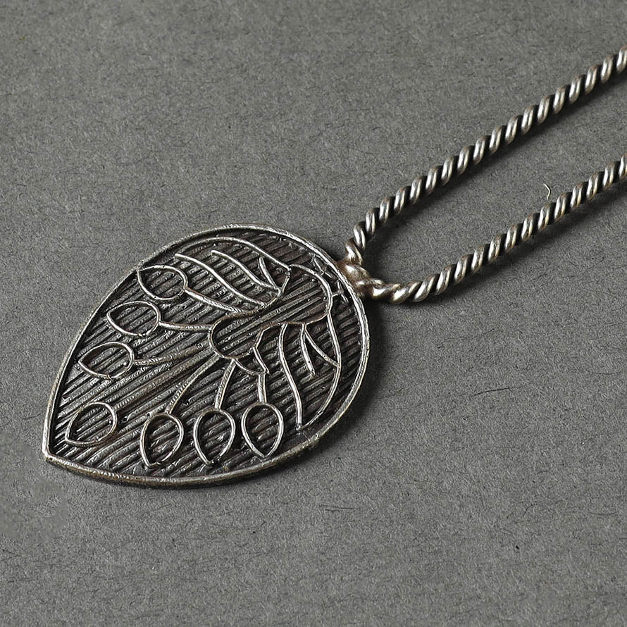 WHITE RIVER STORIES Antique Silver Finish Oxidised Brass Base Juda Pin - view 2