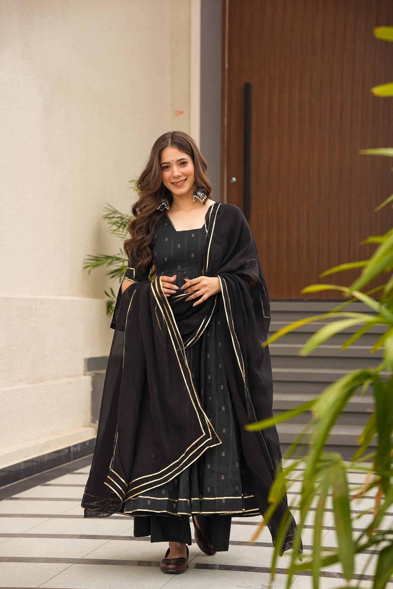 Idaho-o Mystery black cotton suit set