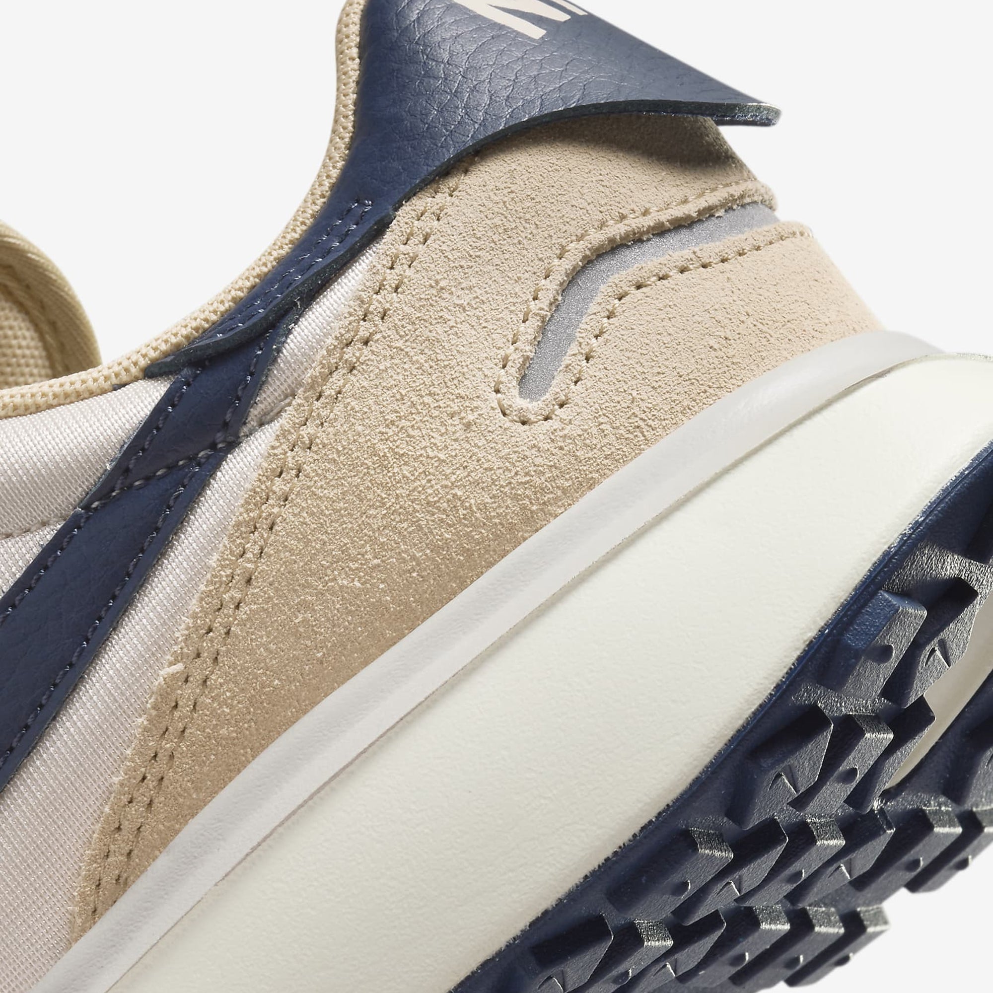 Nike | PHOENIX WAFFLE { LT OREWOOD BRN/MIDNIGHT NAVY-TEAM GOLD - view 4