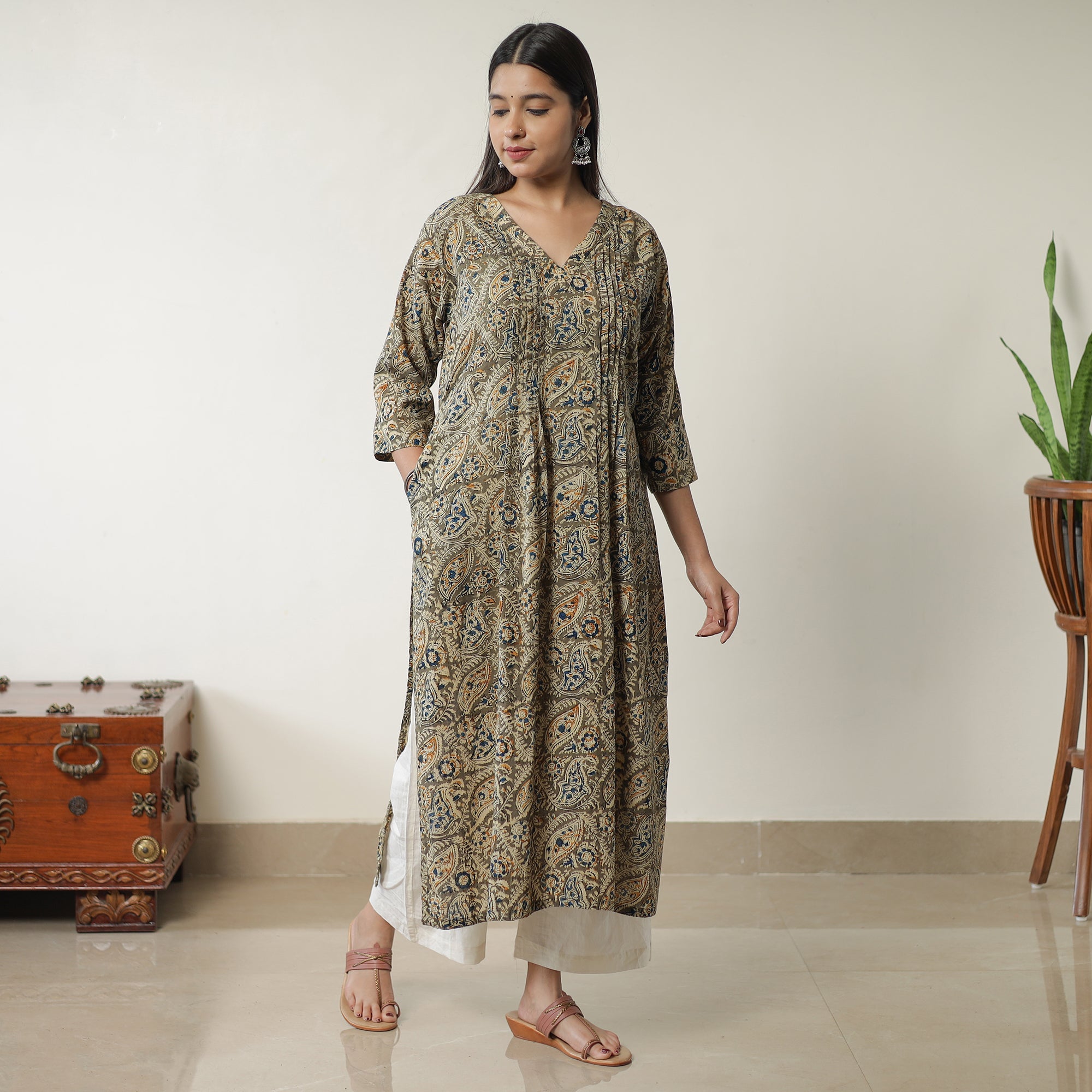 ITOKRI CASUALS Brown - Pedana Kalamkari Block Printed Cotton Pintuck Straight Kurta 16 - view 3