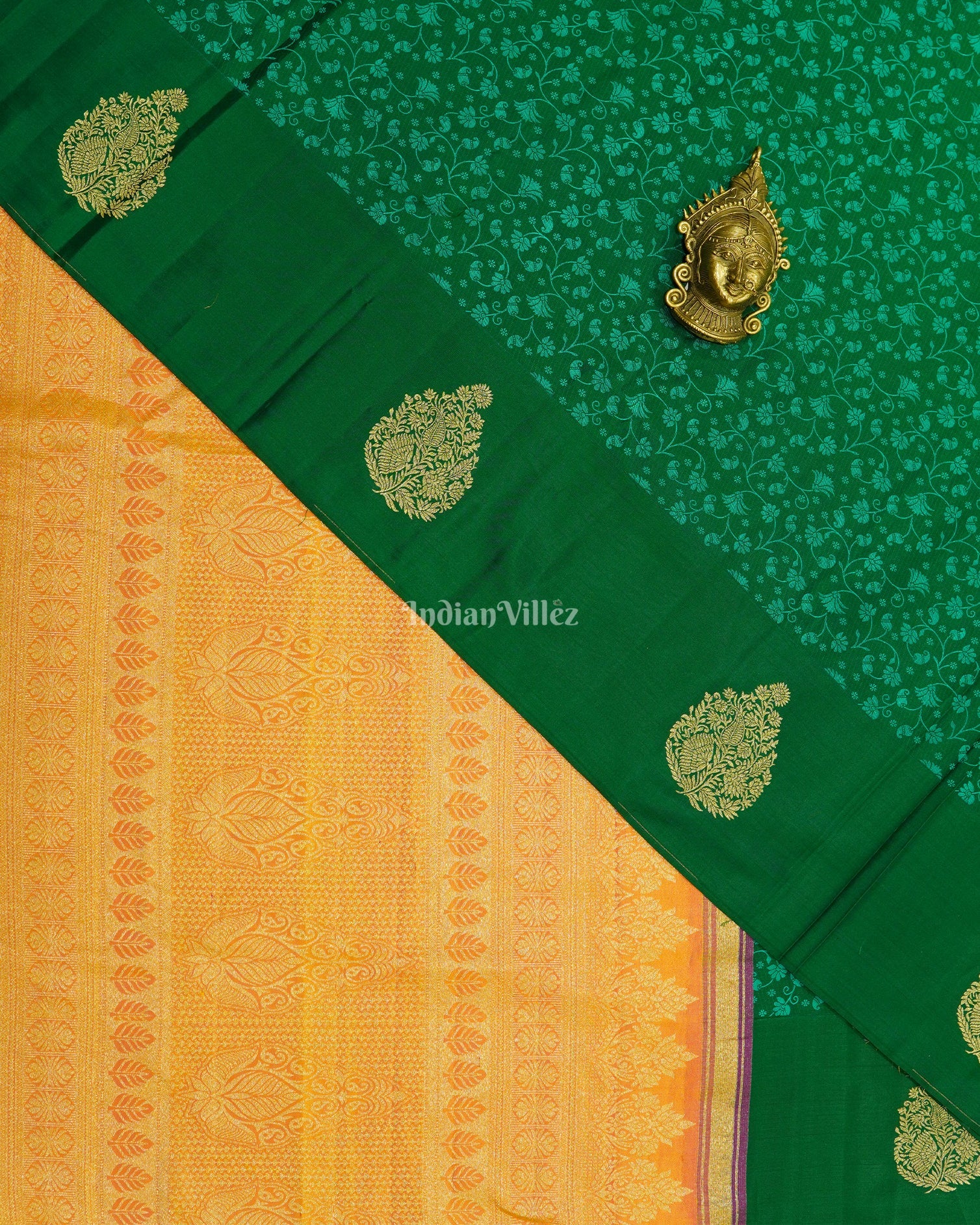 IndianVillèz Green Flower Motif Pure Kanjivaram Silk Saree - view 2