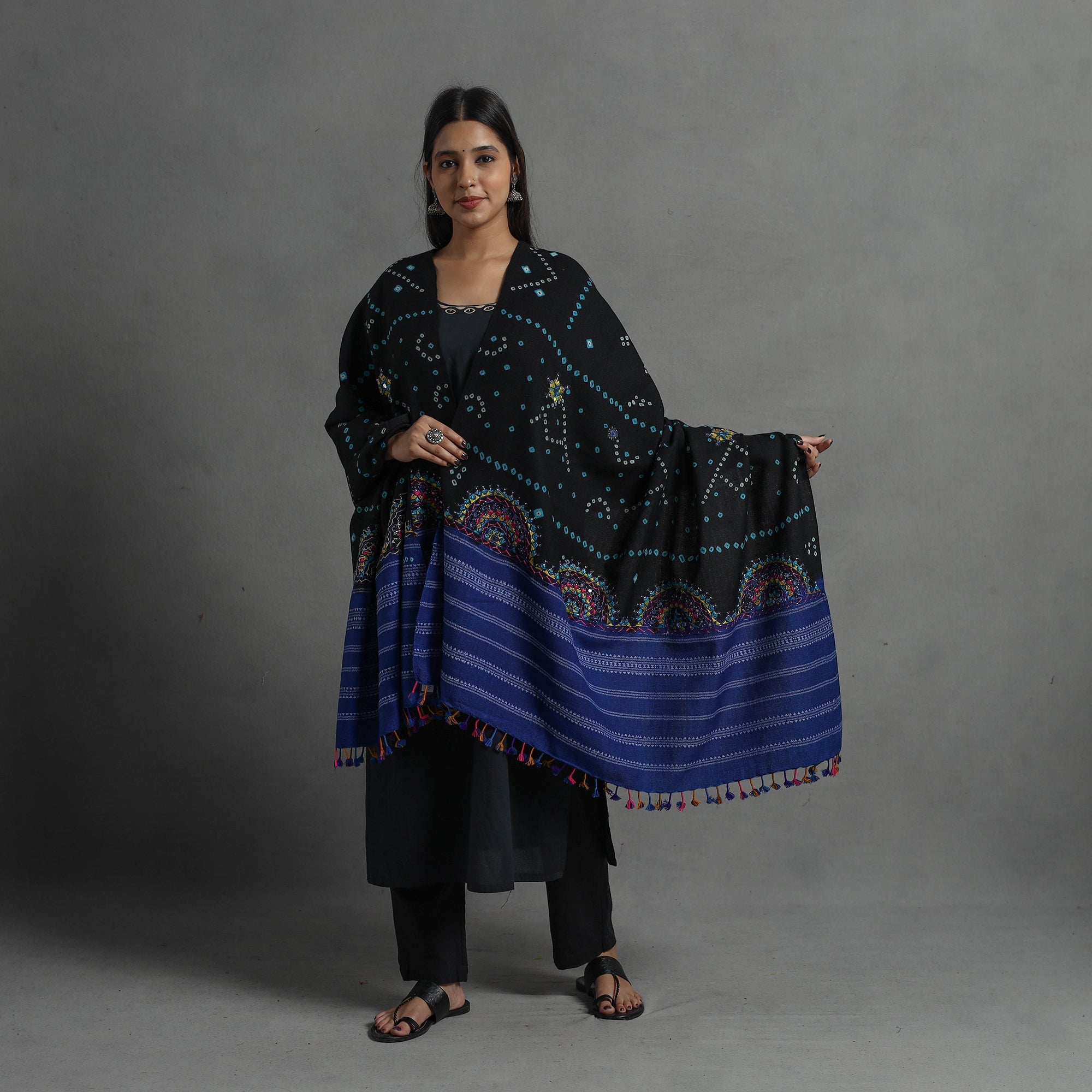VANKAR BHIMJI KANJI Black - Handwoven Merino Wool Bandhani Shawl w/ Neran Embroidery 27 - view 2