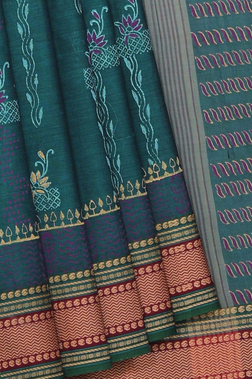 Kalanjali Ethnics Hand block printed cotton saree