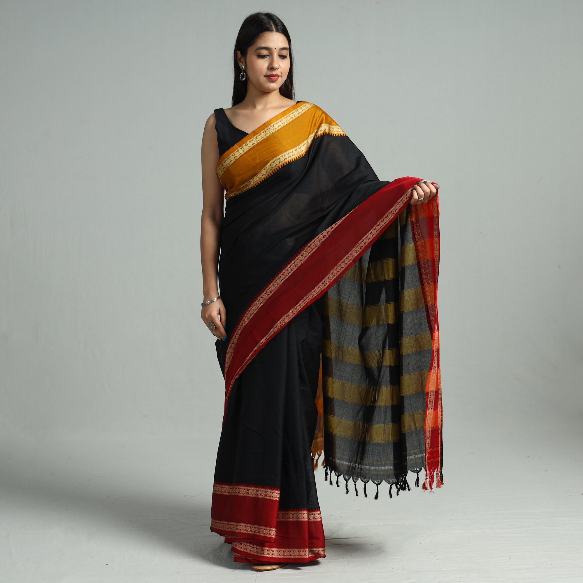 SOUTH KARGHA Black - Traditional Narayanpet Mercerised Cotton Saree with Thread Border 70 - view 2