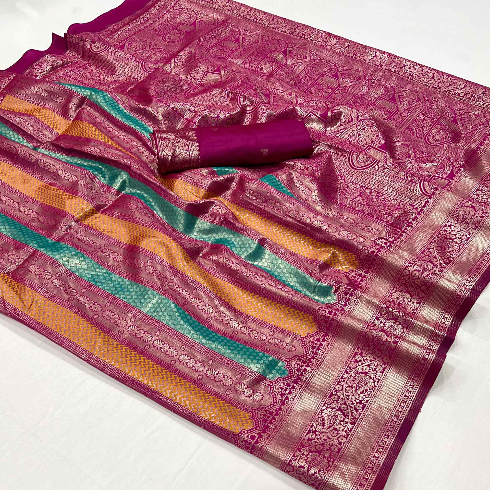 Peachmode Magenta Zari Weaving Kanjivaram Silk Saree