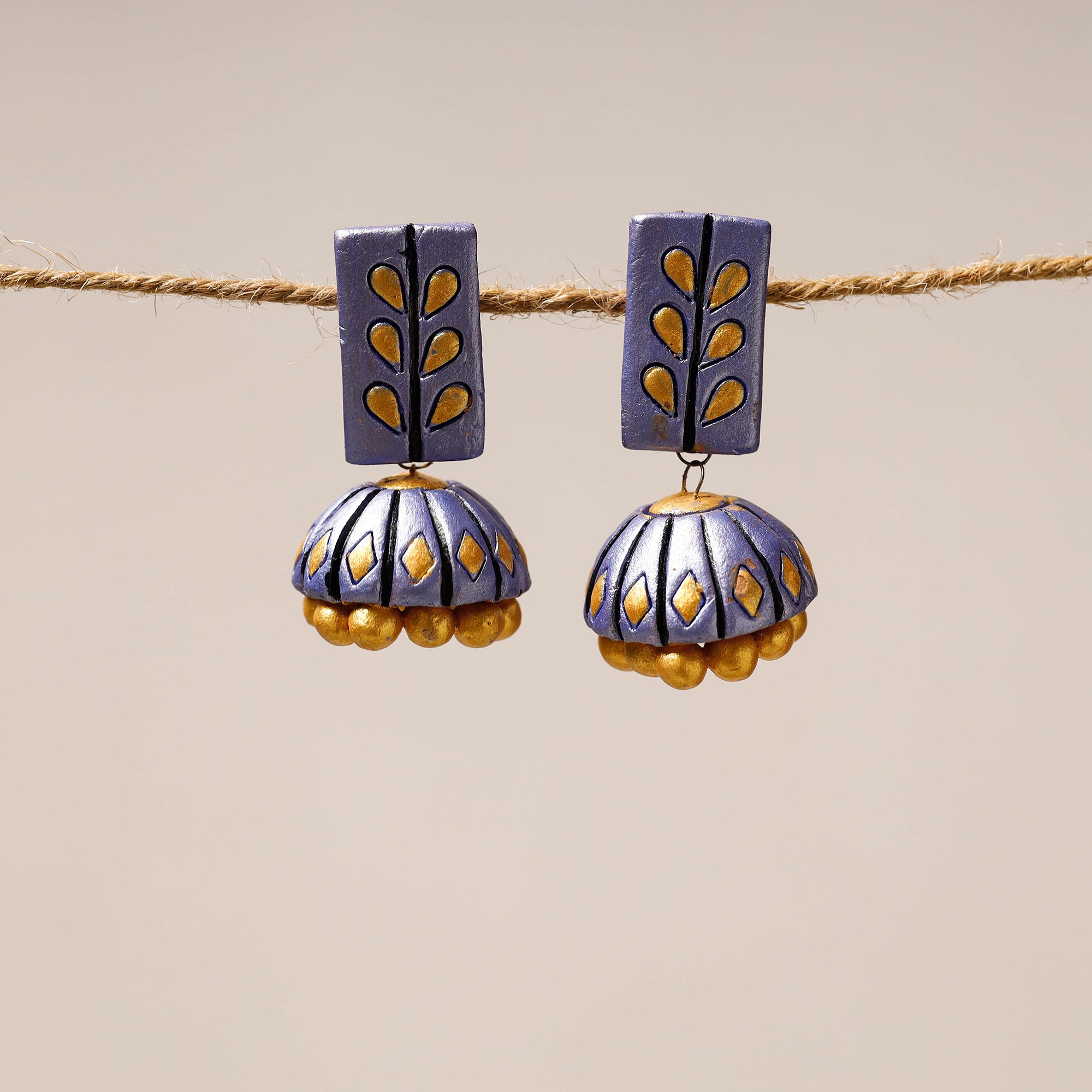 KHUSHBASH - HAPPY LOOM OF EAST Bishnupur Handpainted Terracotta Jhumki Earrings 05