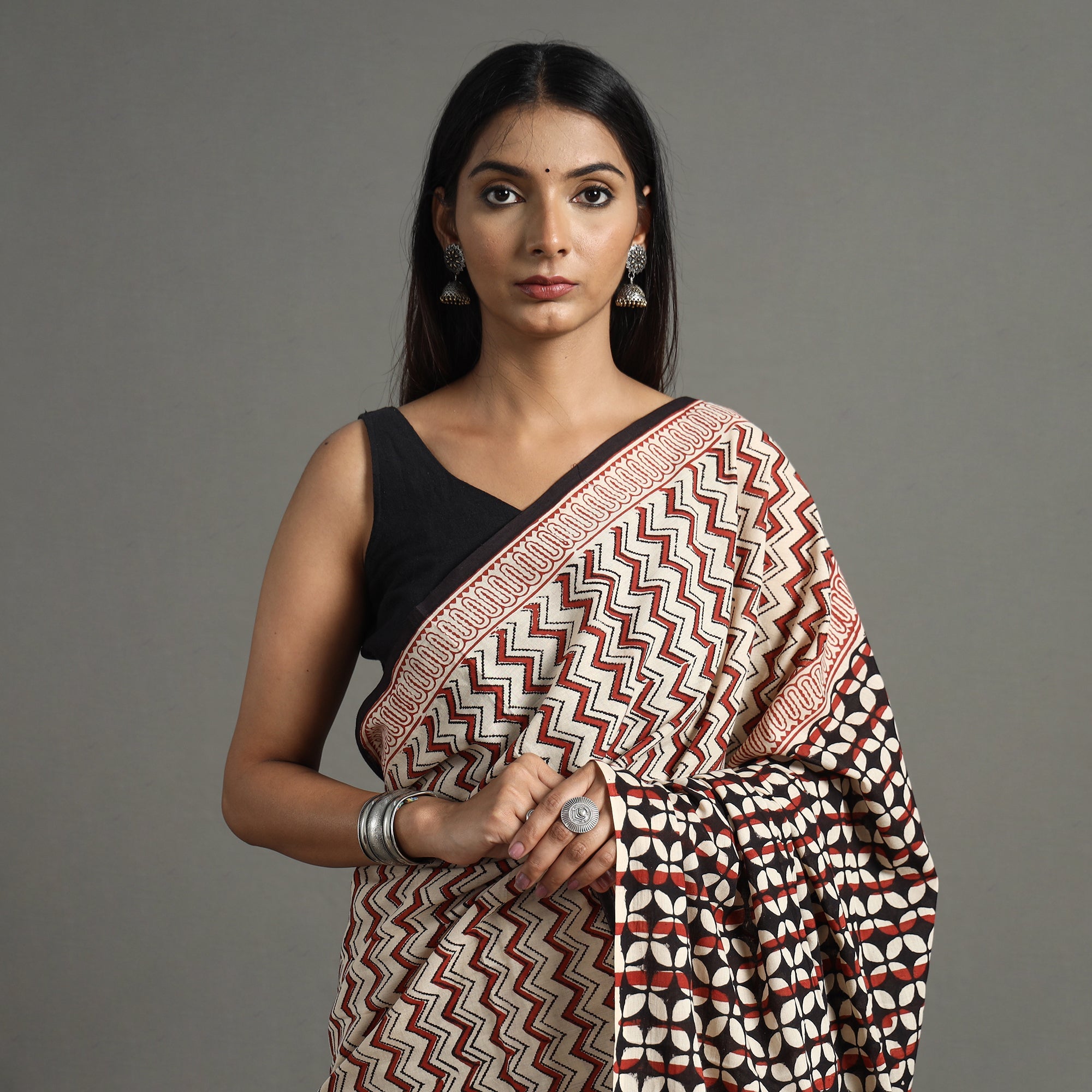 HAVELI CHRONICLES Brown - Bagru Hand Block Printed Mul Cotton Natural Dyed Saree 12 - view 4