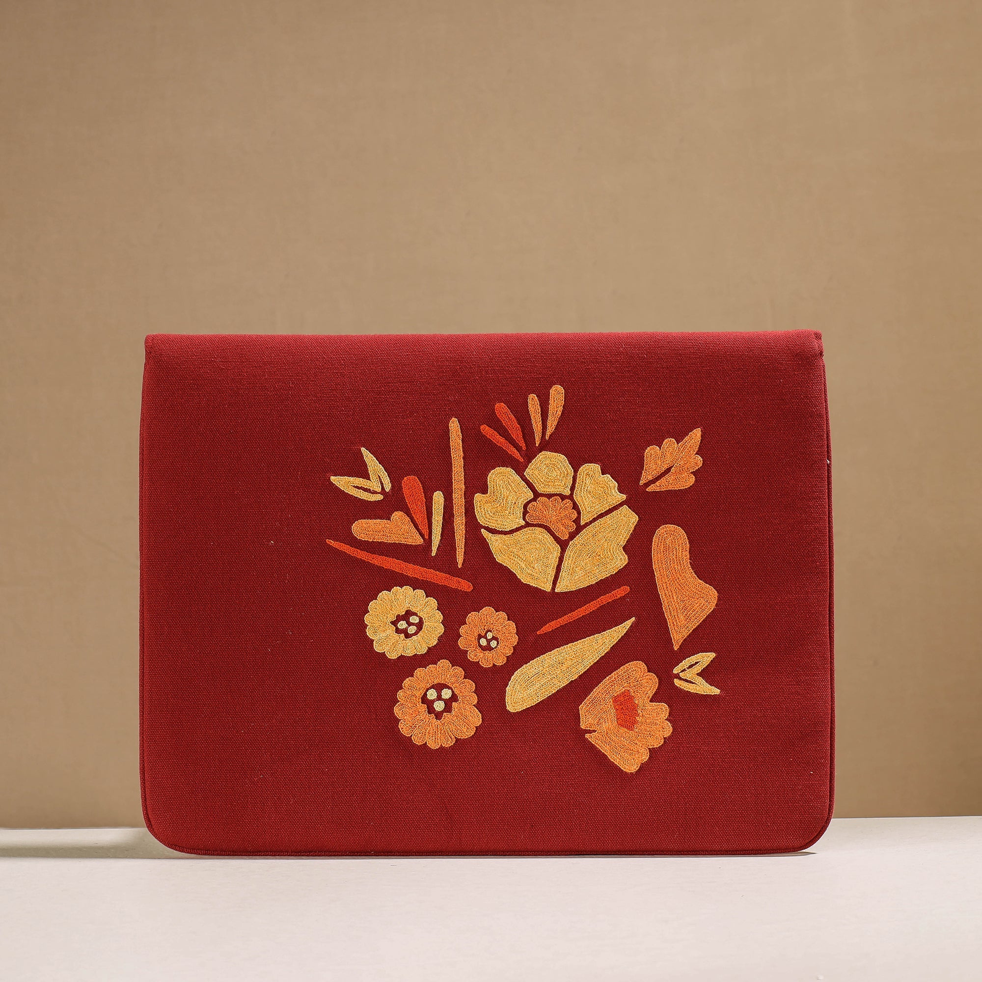 ITOKRI CRAFTS INITIATIVE Aari Hand Embroidery Cotton Duck IPad Sleeve (10 x 13 in)