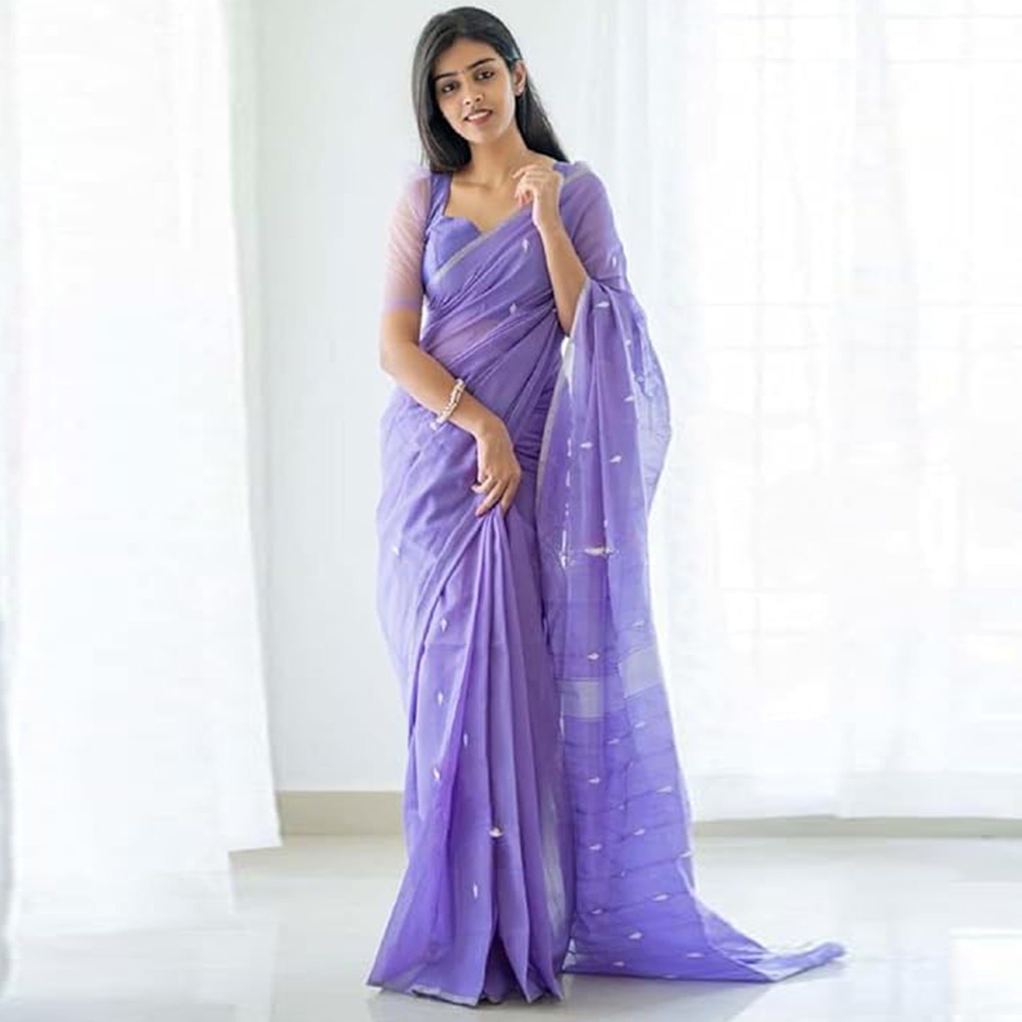 Peachmode Lavender Floral Woven Banarasi Silk Saree