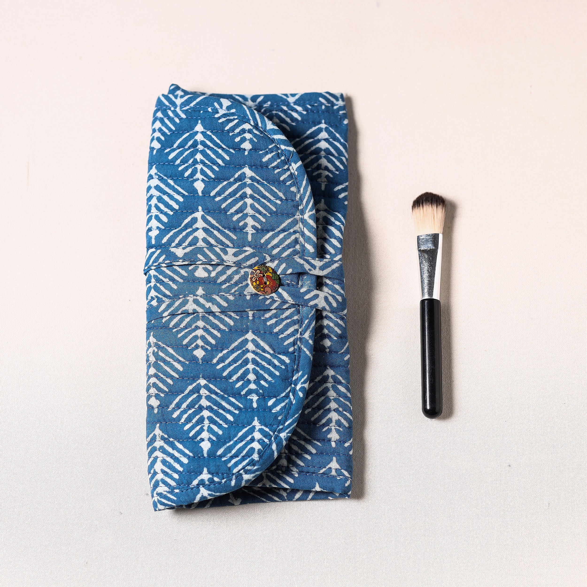 NOORI BAZAR Blue - Bagru Fabric Multipurpose Segmented Make-up Brush Wrap Pouch/Case - view 2