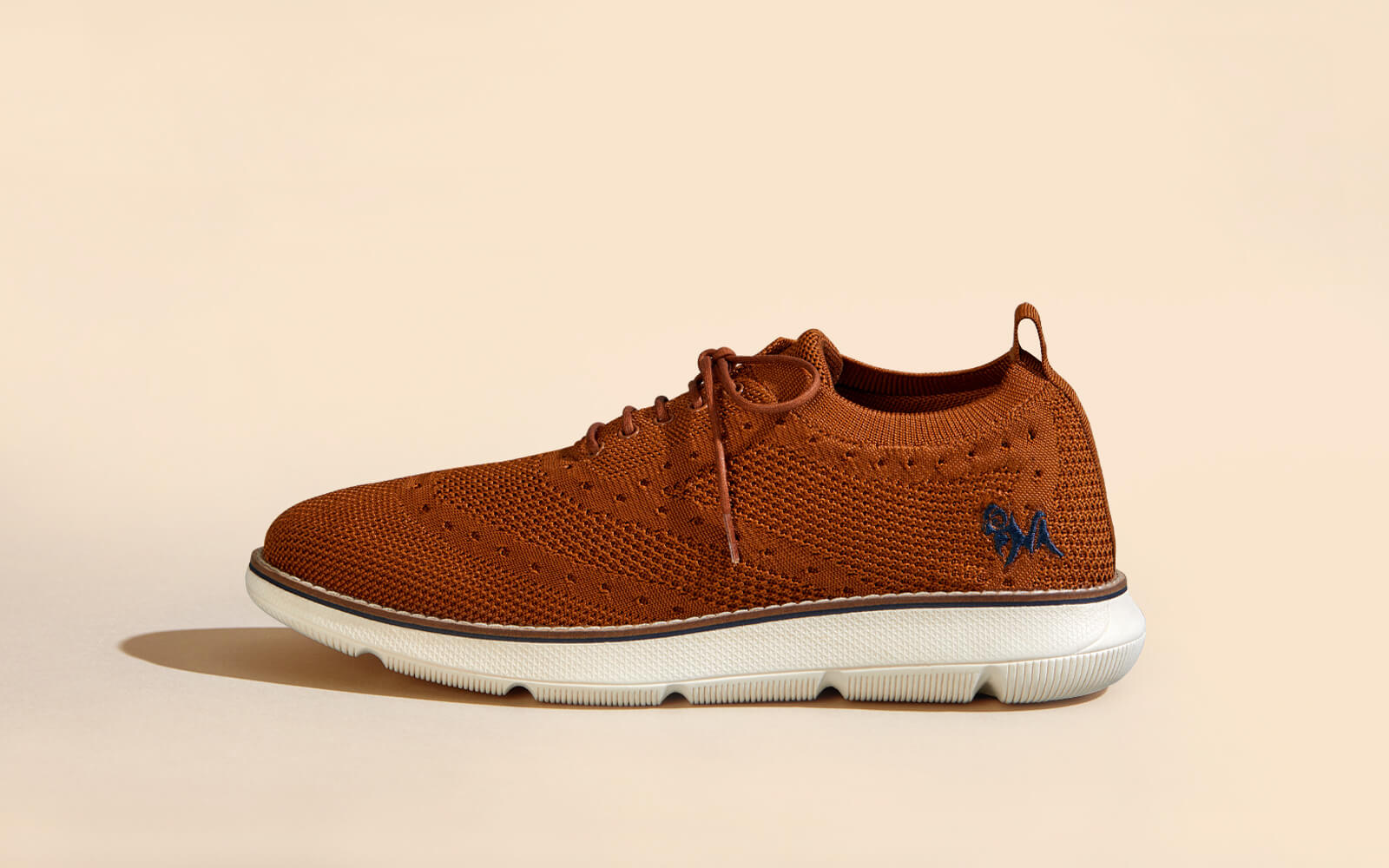 Neeman's Dress Sneakers : Brown Ivory