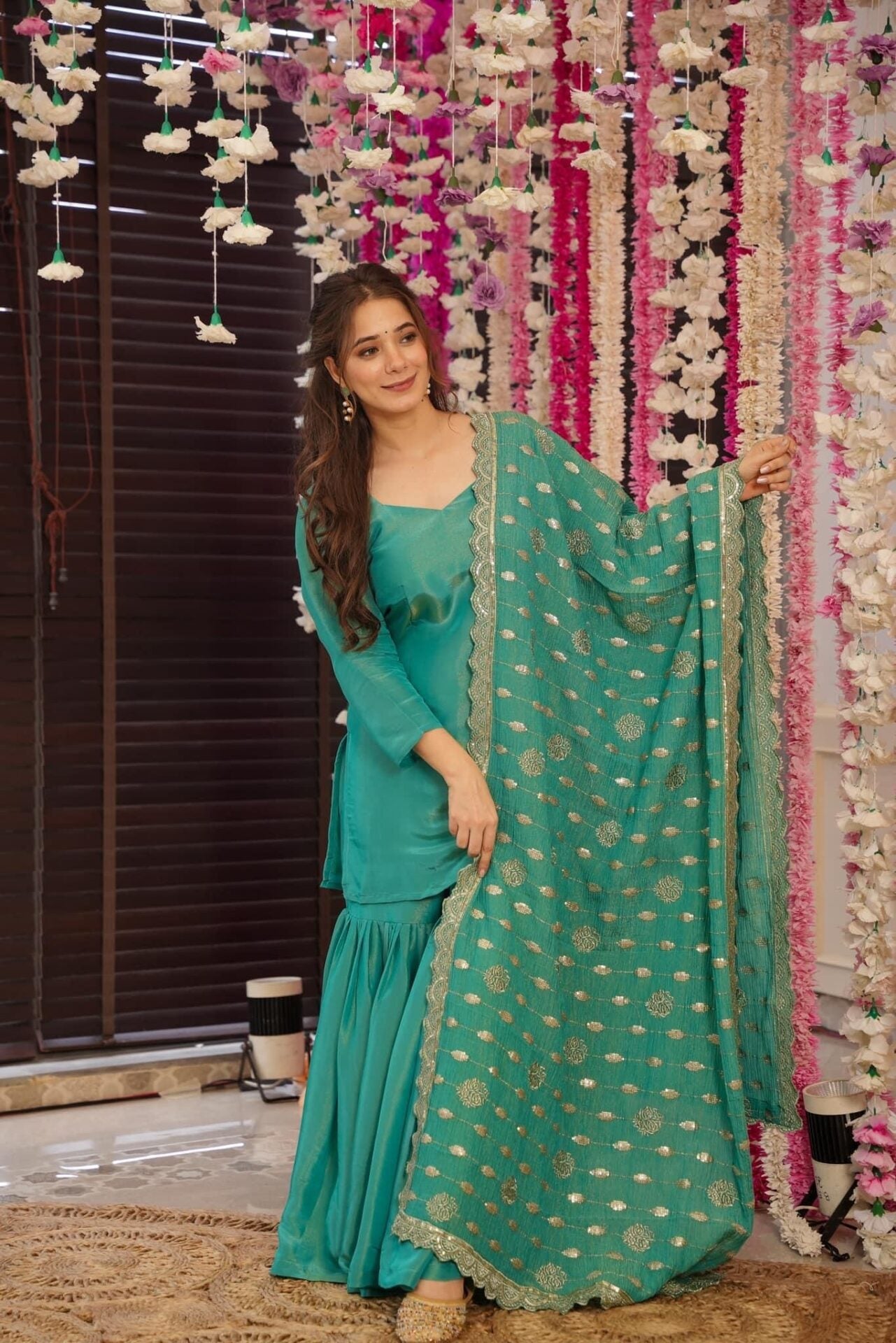 Idaho-o Gulnar green sharara set - view 2