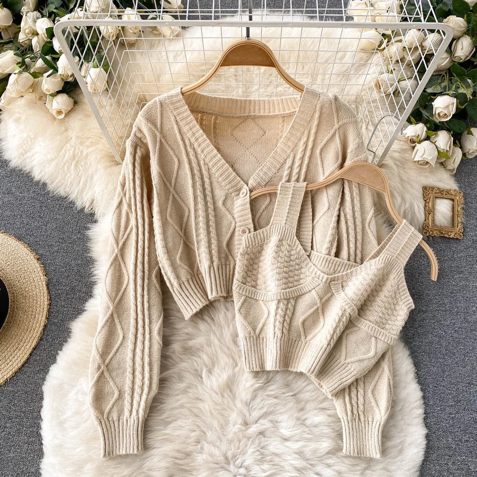 Alamode By Akanksha Cyra Premium Woolen Sweater Set