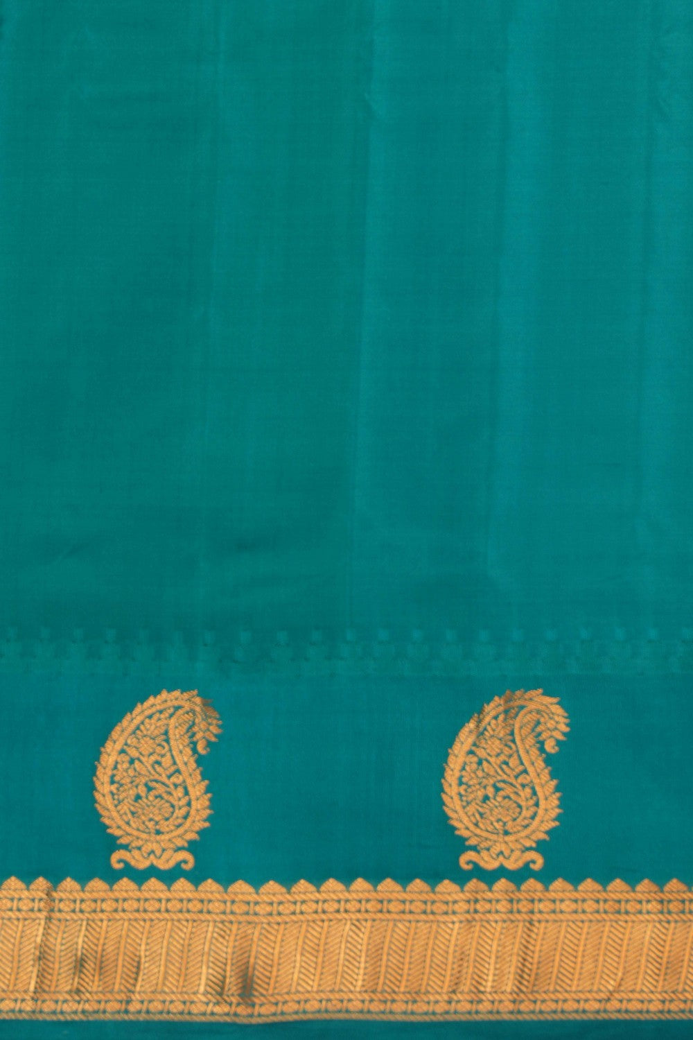 Kalanjali Gadwal Silk Orange Saree – Women's - view 4