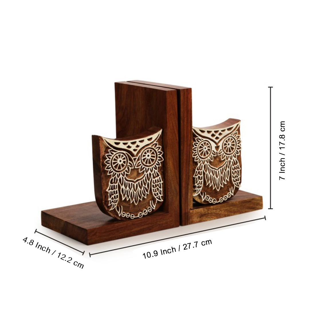 EXCLUSIVELANE 'Owl' - Hand Engraved Sheesham Wood Bookend - view 6