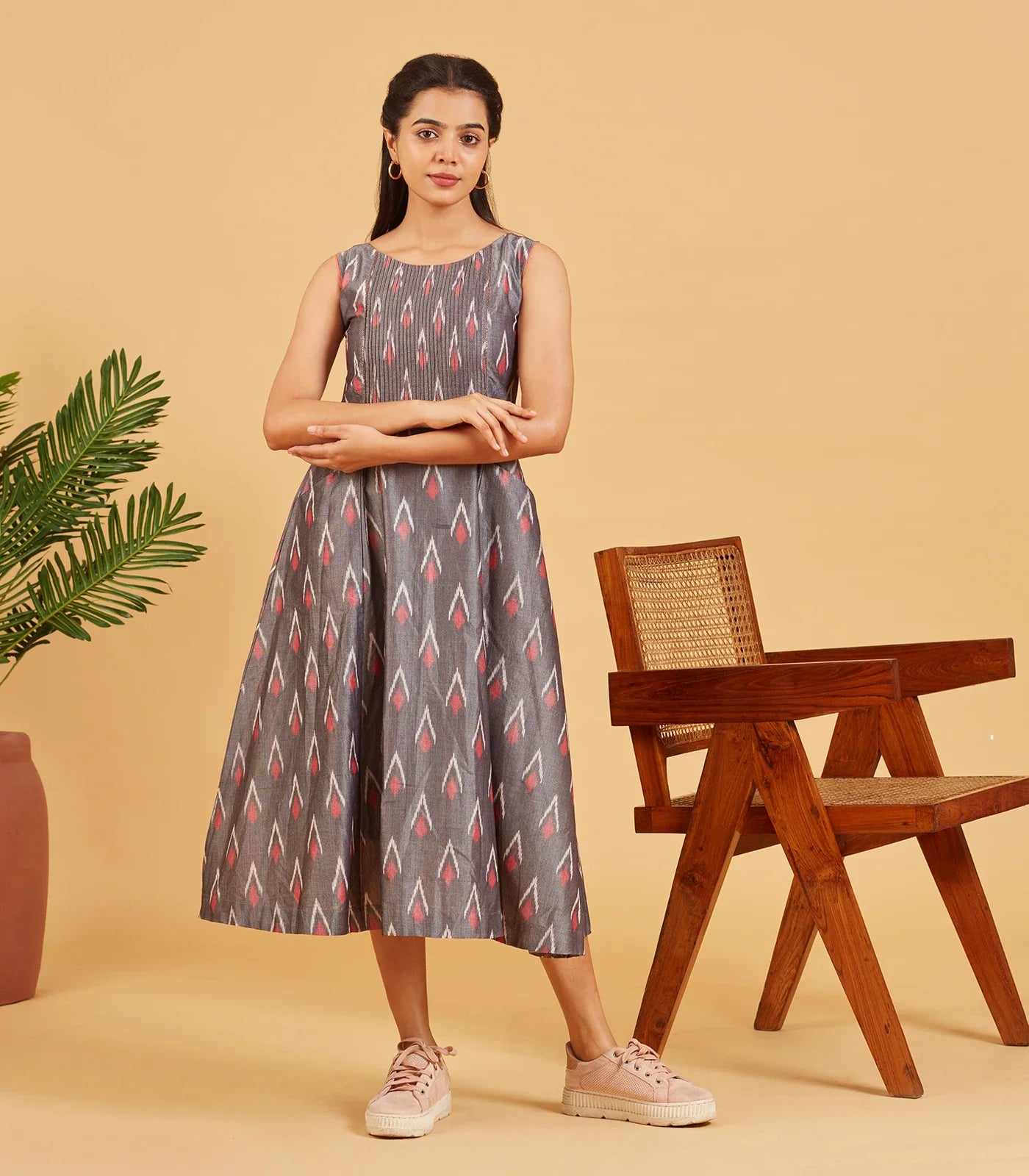 RmKV Silks Grey Ikat Dress - view 2