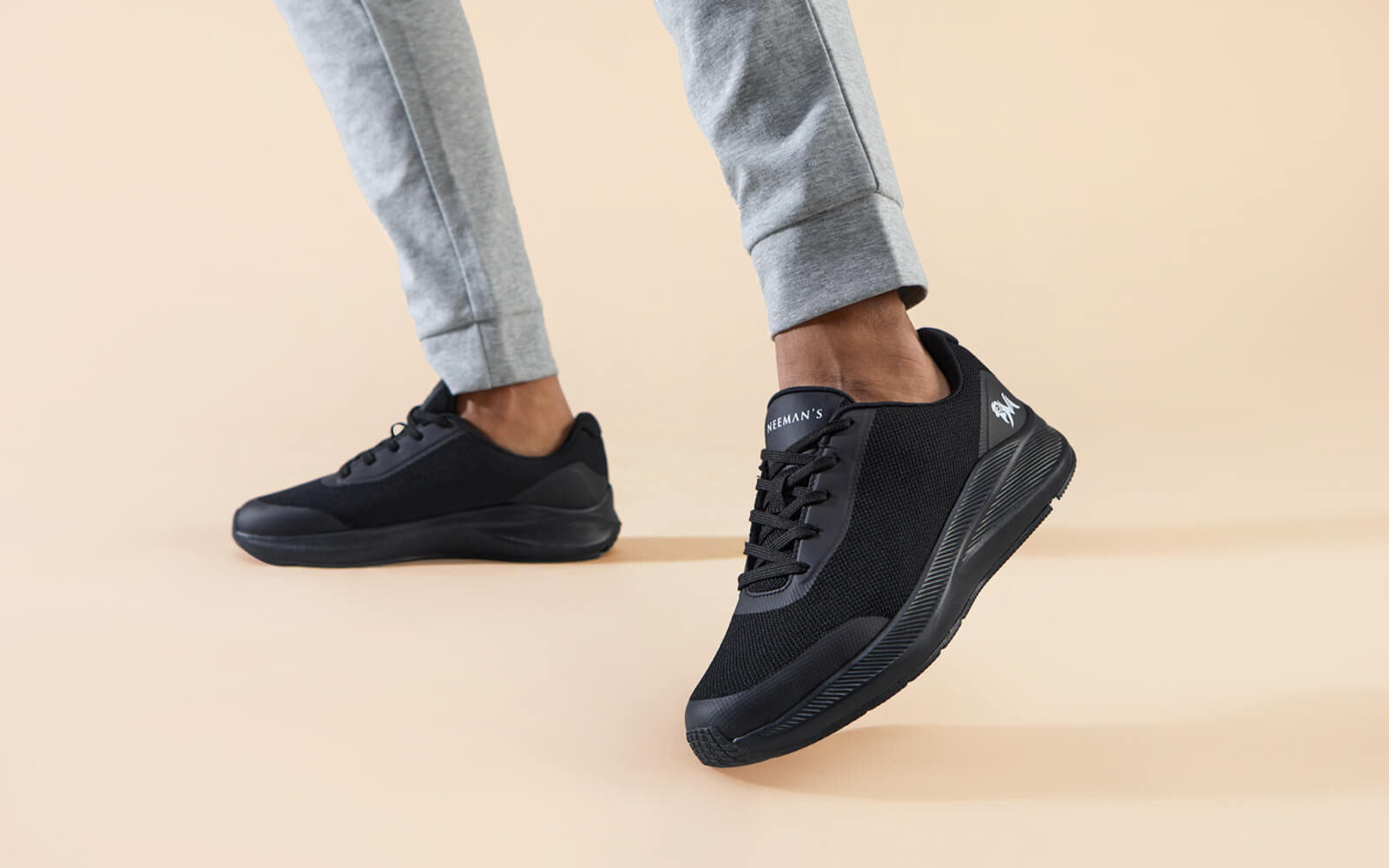 Neeman's Casual Trainers : Classic Black - view 6